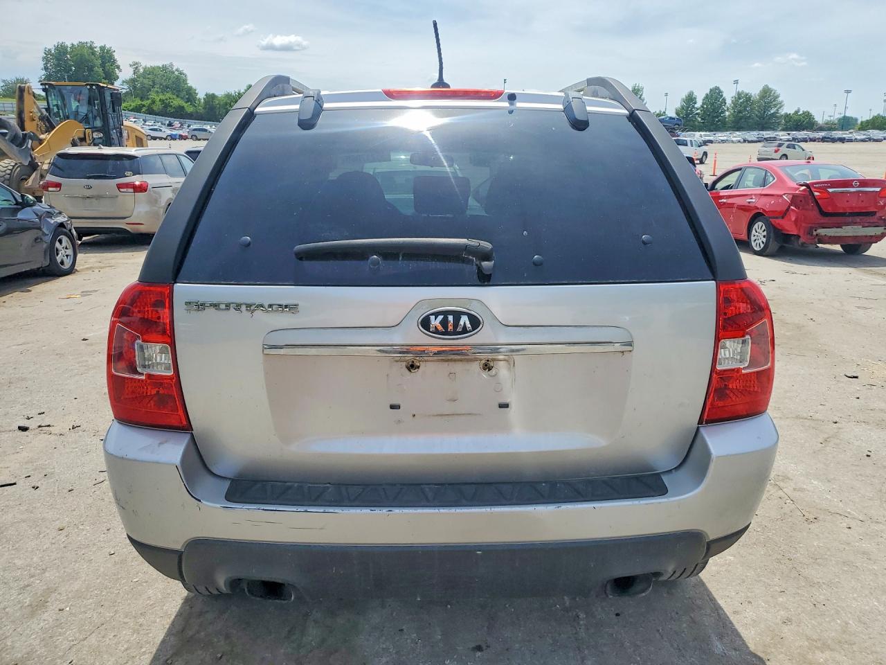 2010 Kia Sportage Lx Silver vin: KNDKG3A47A7667468