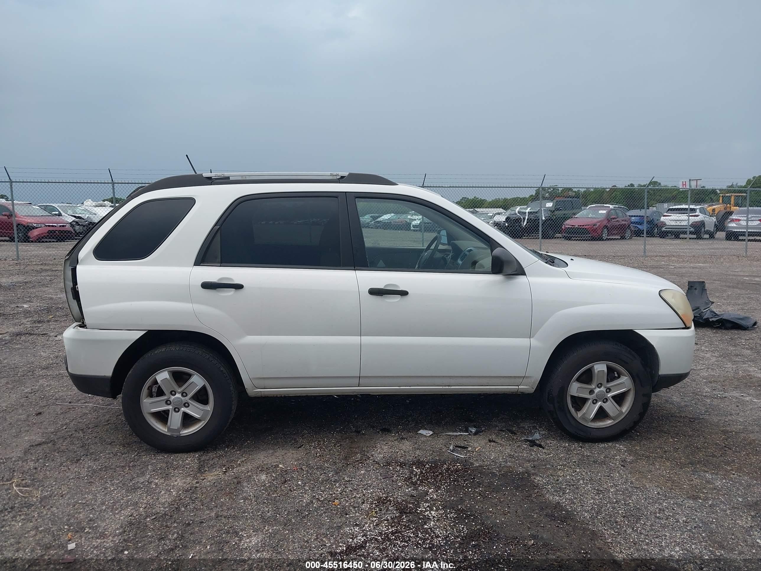2010 Kia Sportage Lx V6 White vin: KNDKGCA38A7734182