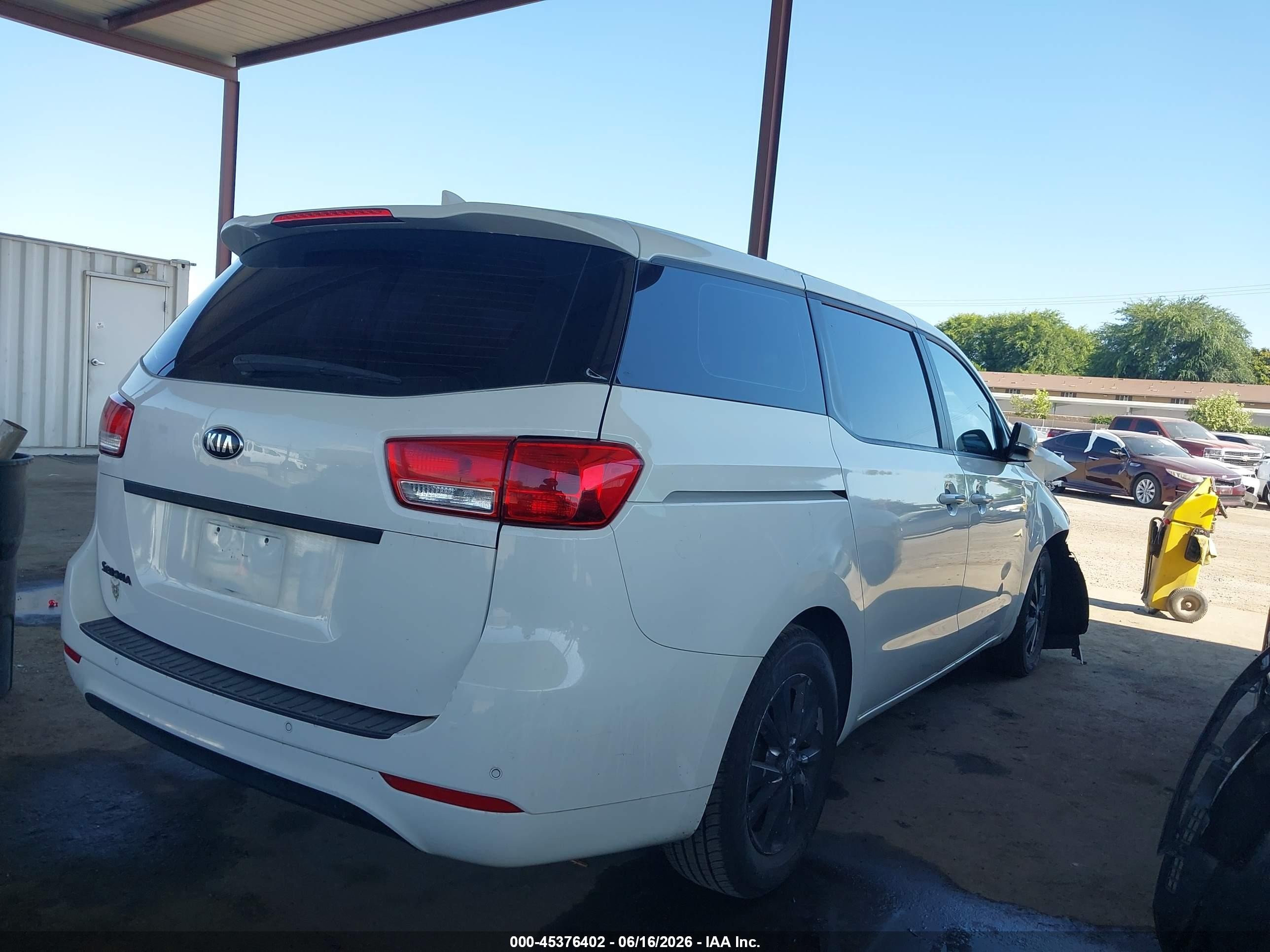 2015 Kia Sedona L White vin: KNDMA5C13F6029420