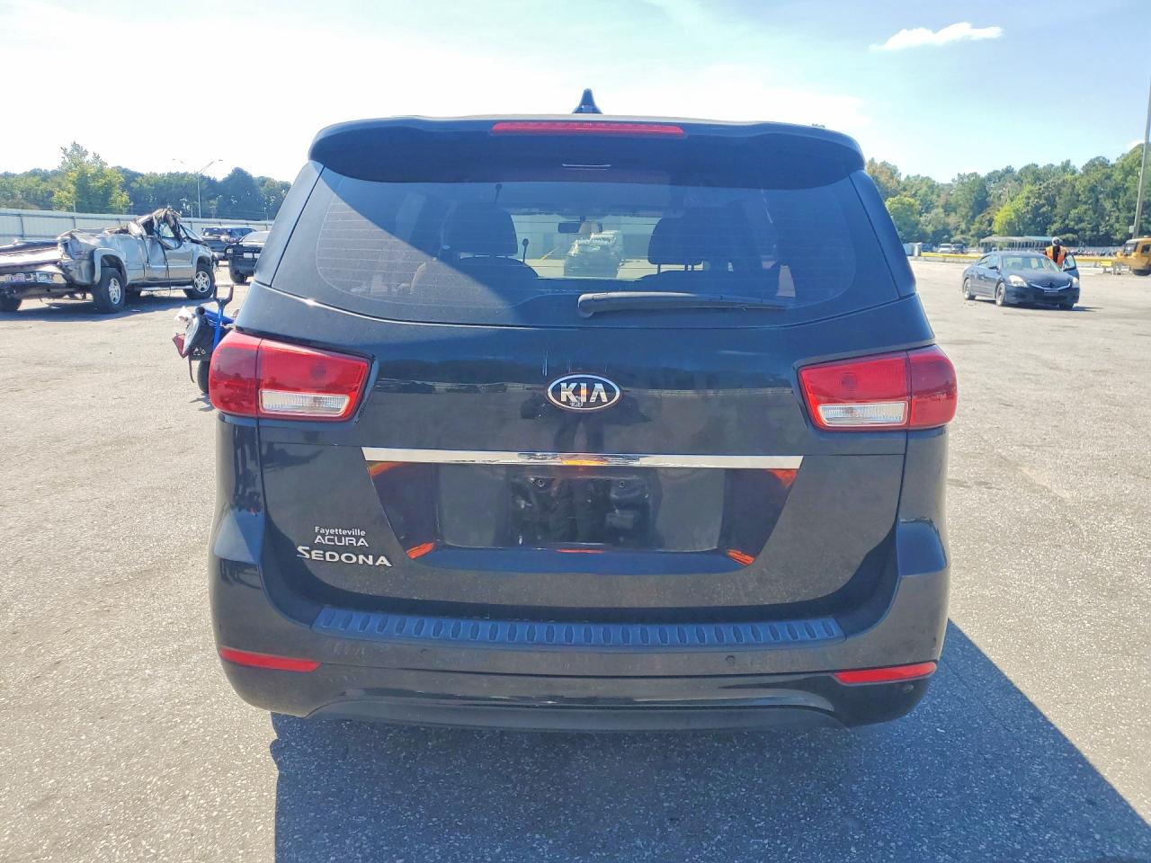 2015 Kia Sedona L Black vin: KNDMA5C17F6022115