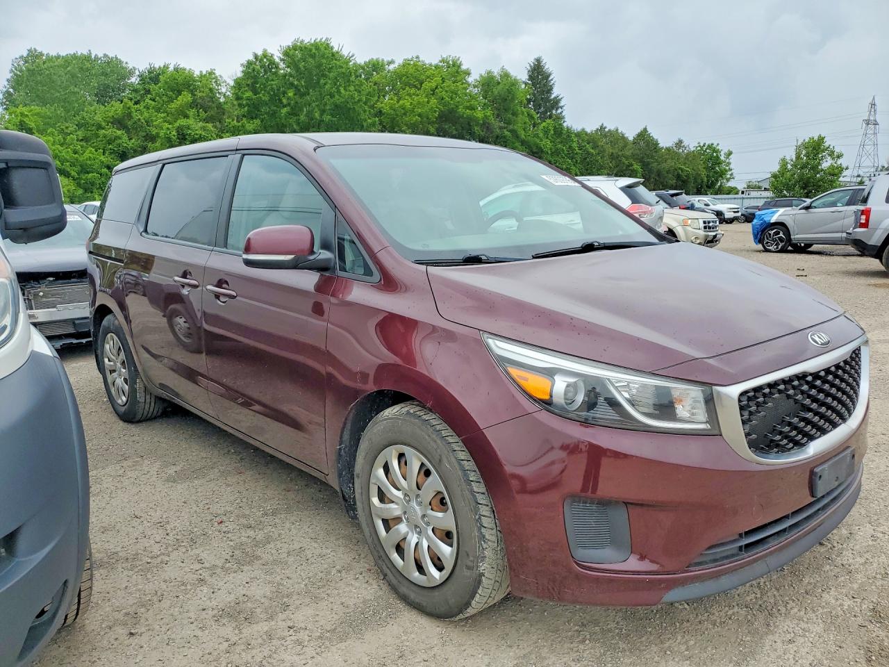 2016 Kia Sedona L Red vin: KNDMA5C17G6221666