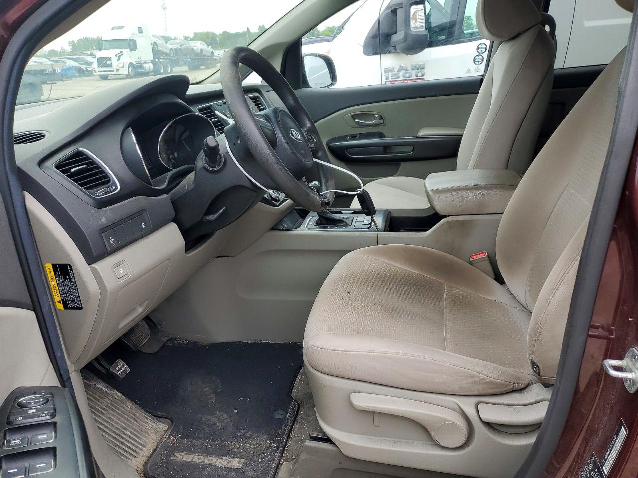 2016 Kia Sedona L Red vin: KNDMA5C17G6221666