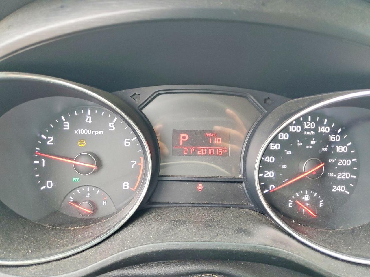 2016 Kia Sedona L Red vin: KNDMA5C17G6221666