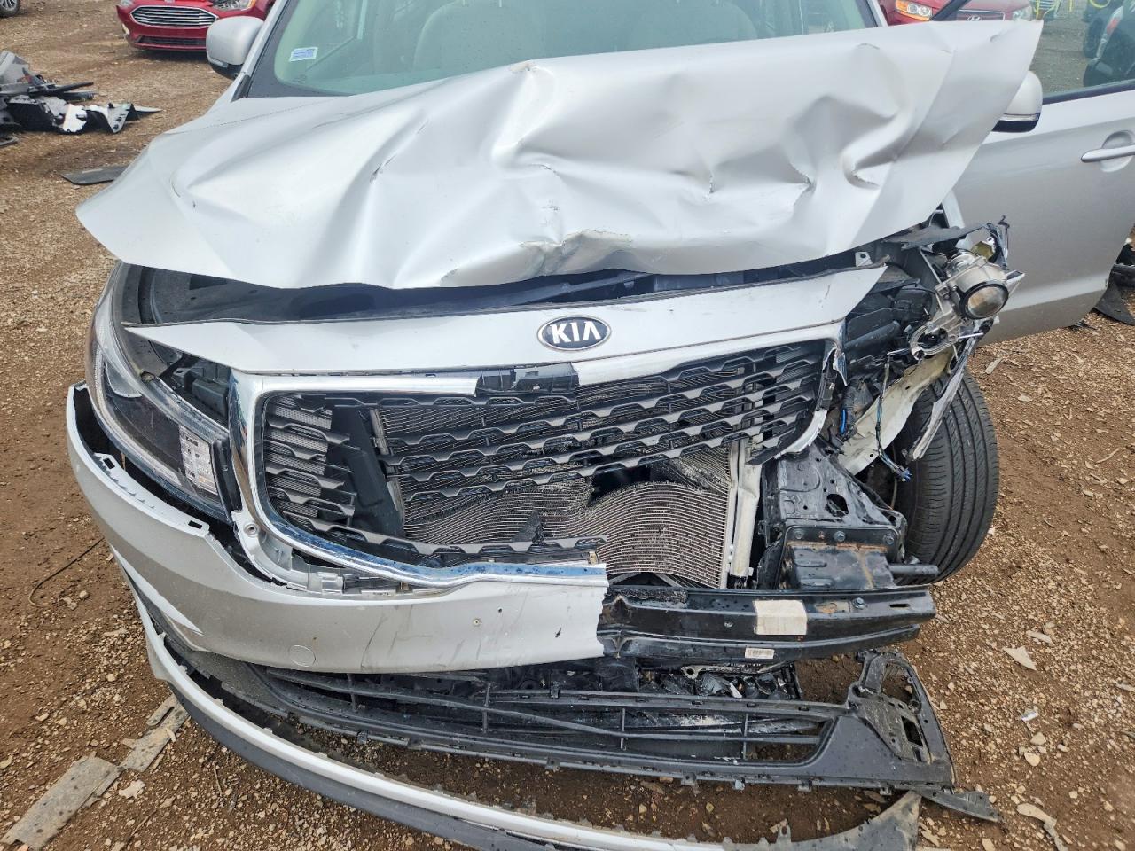 2019 Kia Sedona L Silver vin: KNDMA5C18K6572238