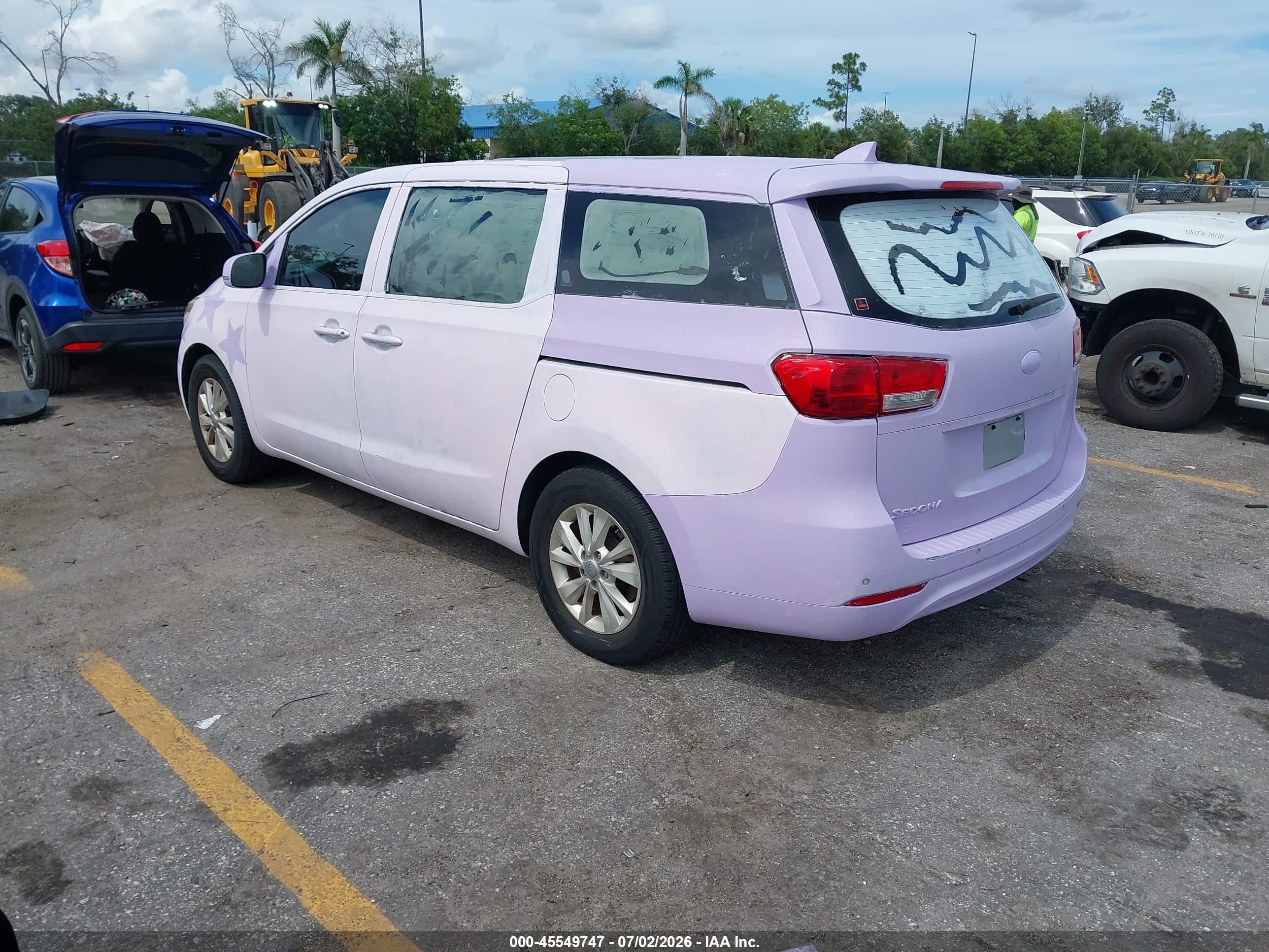 2015 Kia Sedona L Purple vin: KNDMA5C1XF6014669