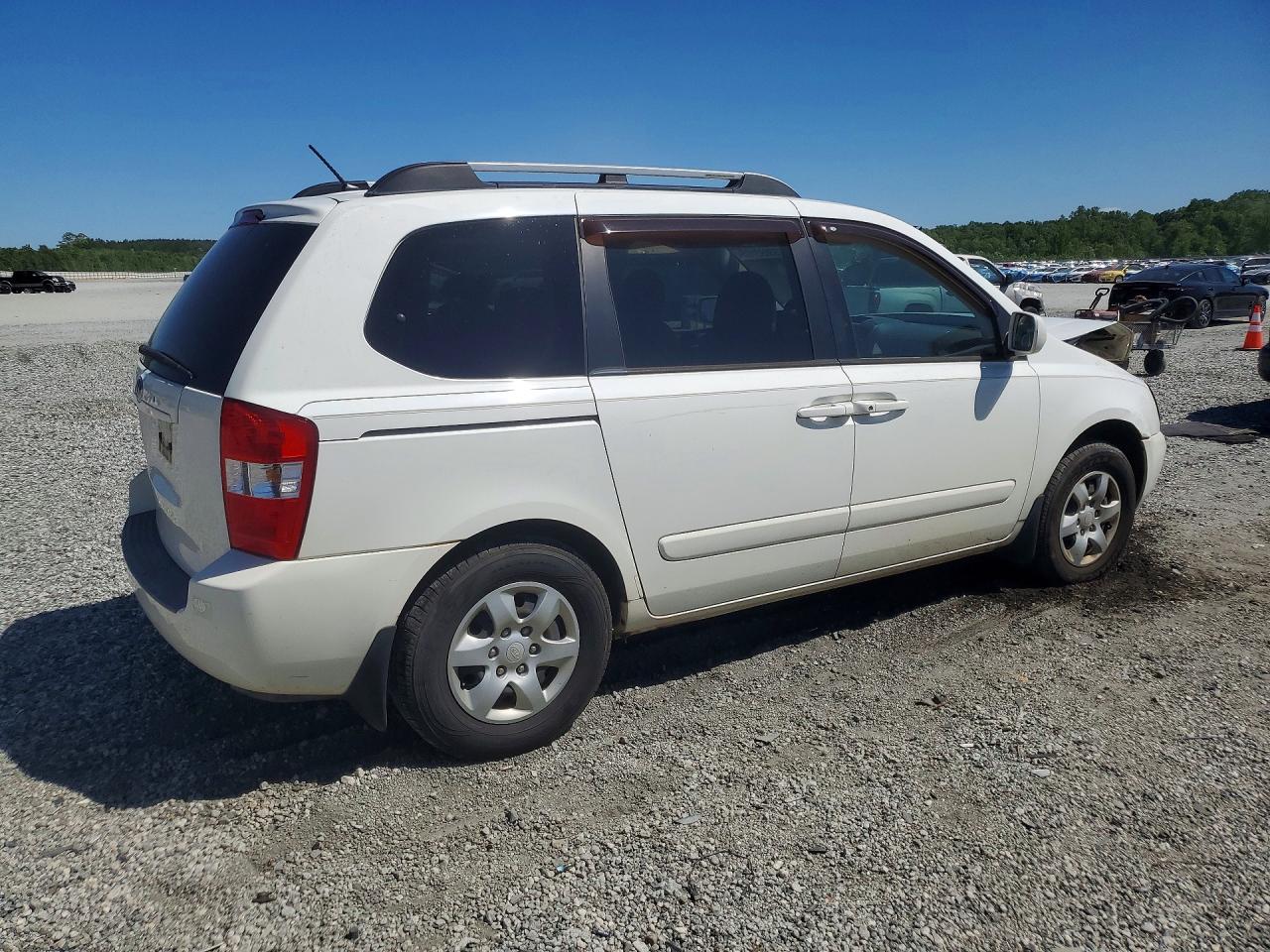 2007 Kia Sedona Base Белый vin: KNDMB133276125502