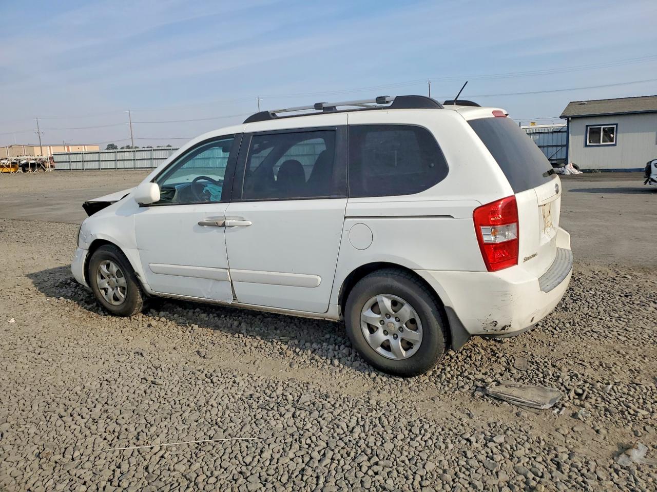 2007 Kia Sedona Base White vin: KNDMB133276134250
