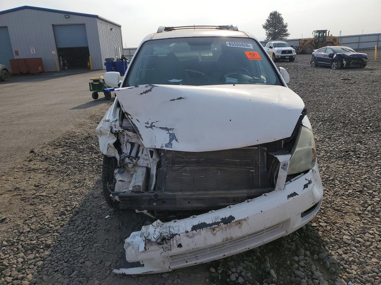 2007 Kia Sedona Base White vin: KNDMB133276134250