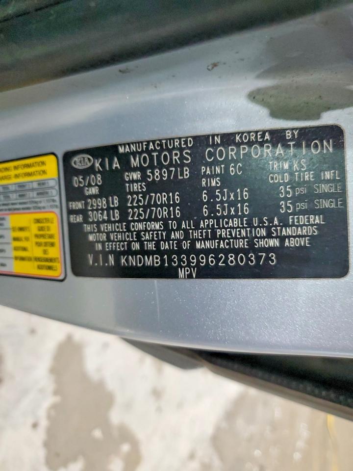 2009 Kia Sedona Silver vin: KNDMB133996280373