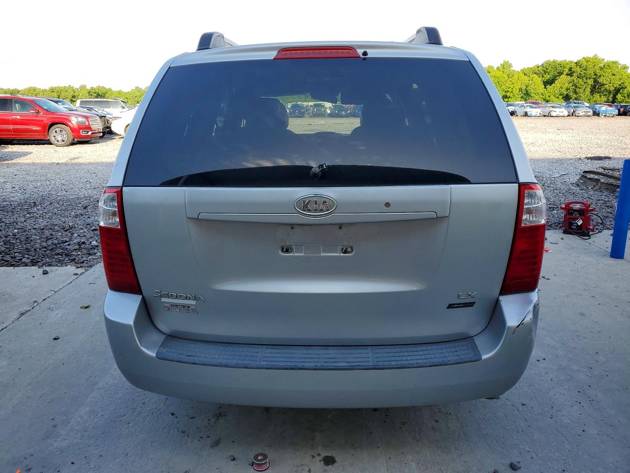 2006 Kia Sedona Lx Silver vin: KNDMB233066039559
