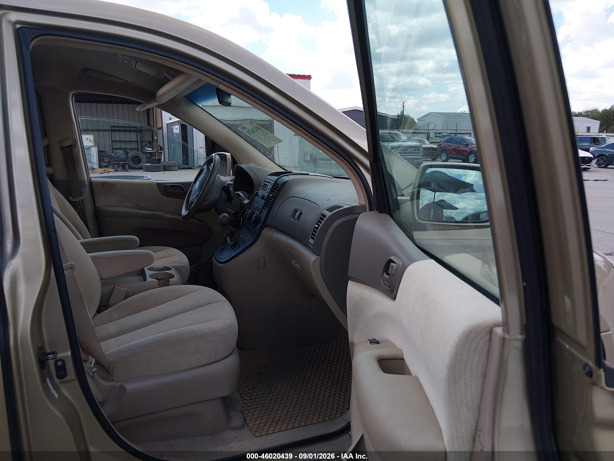 2006 Kia Sedona Ex/lx Gold vin: KNDMB233066084789