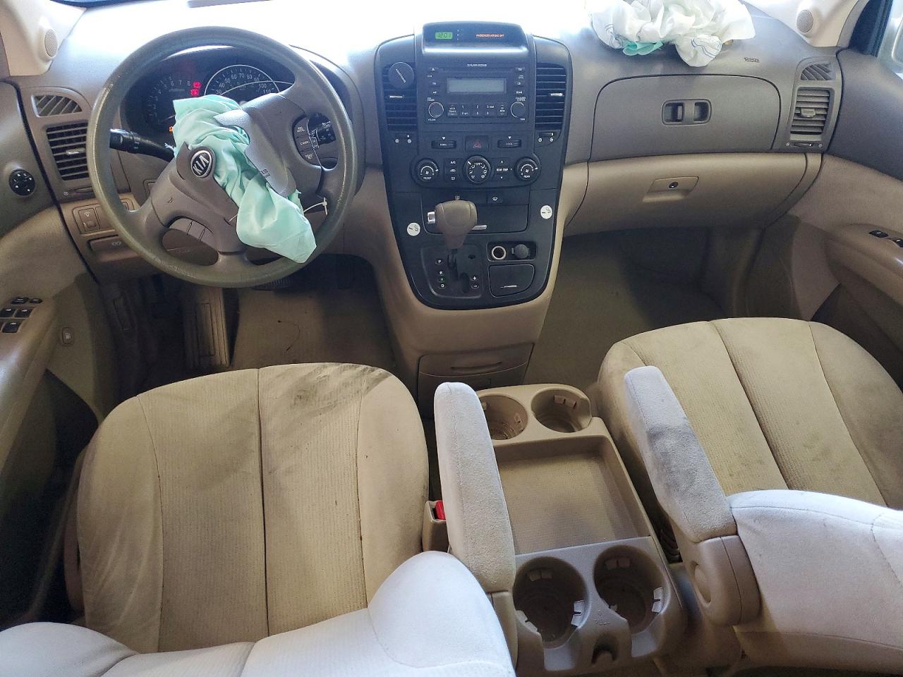 2007 Kia Sedona Base Gold vin: KNDMB233076162120