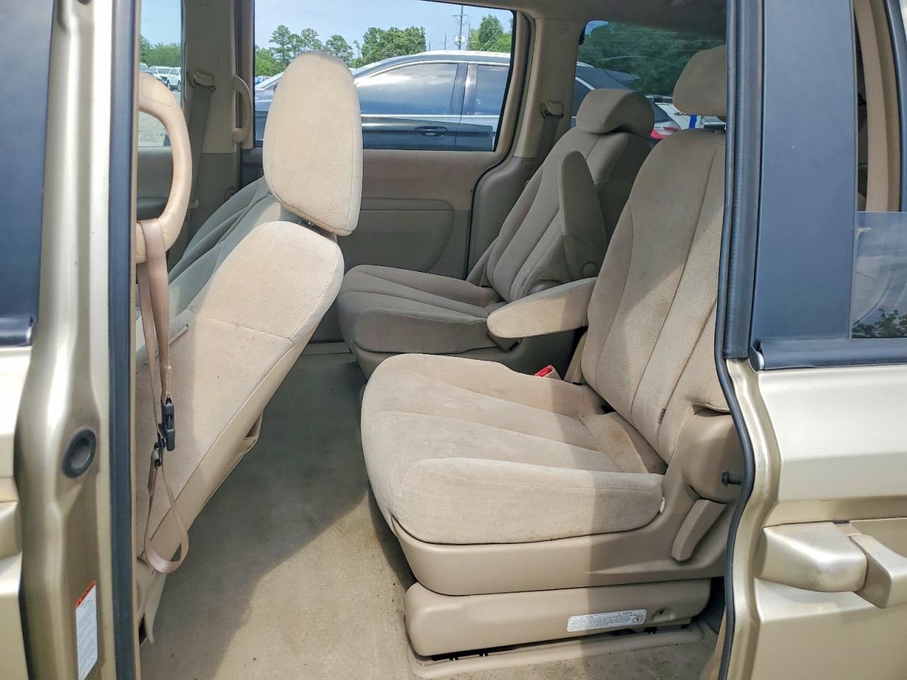 2007 Kia Sedona Ex/lx Gold vin: KNDMB233076173439