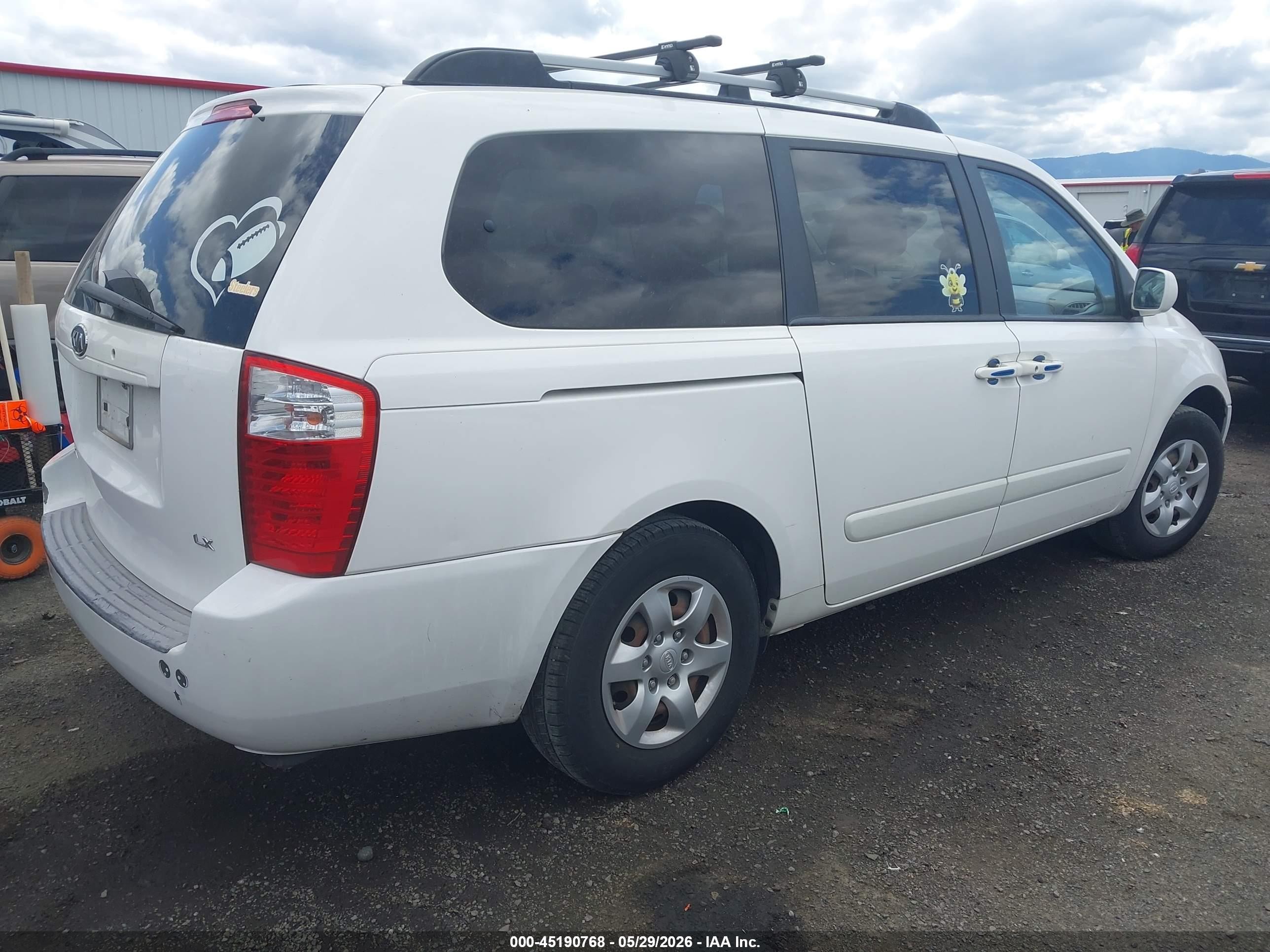 2008 Kia Sedona Lx White vin: KNDMB233086255365