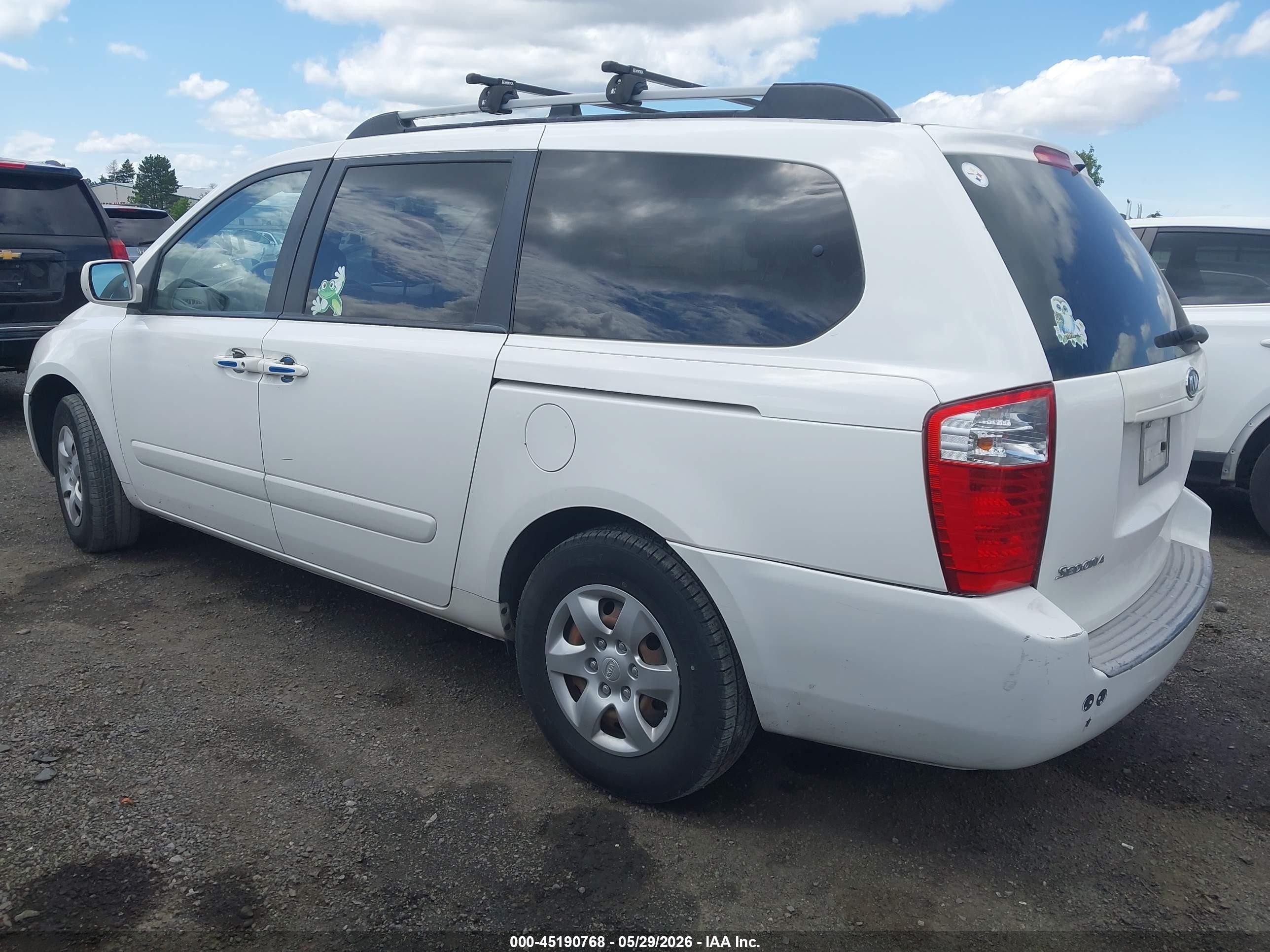 2008 Kia Sedona Lx White vin: KNDMB233086255365