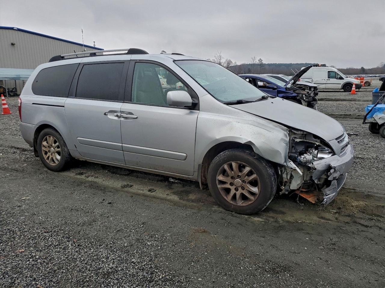 2009 Kia Sedona Gray vin: KNDMB233096271910
