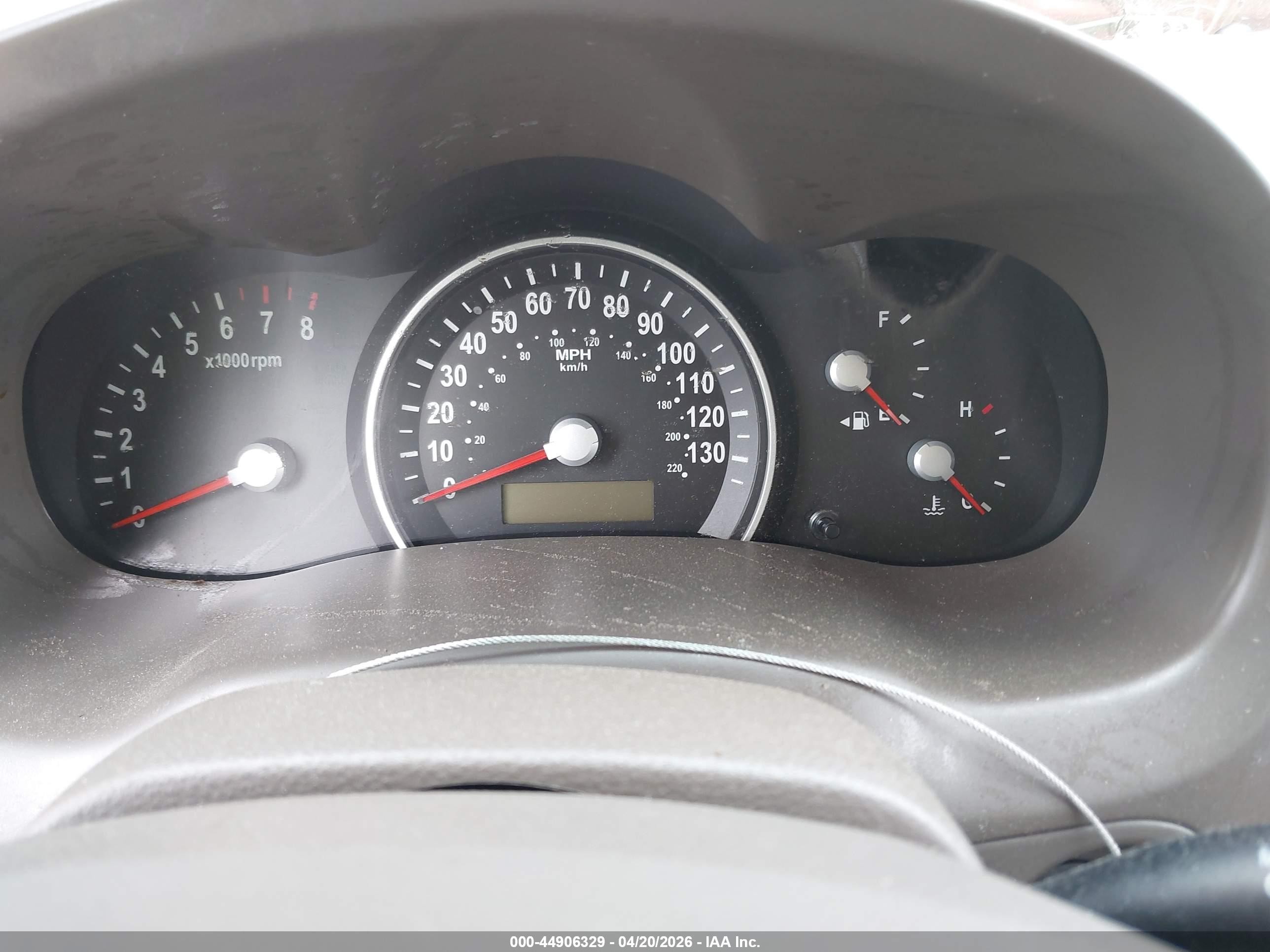 2009 Kia Sedona Lx Red vin: KNDMB233096307109