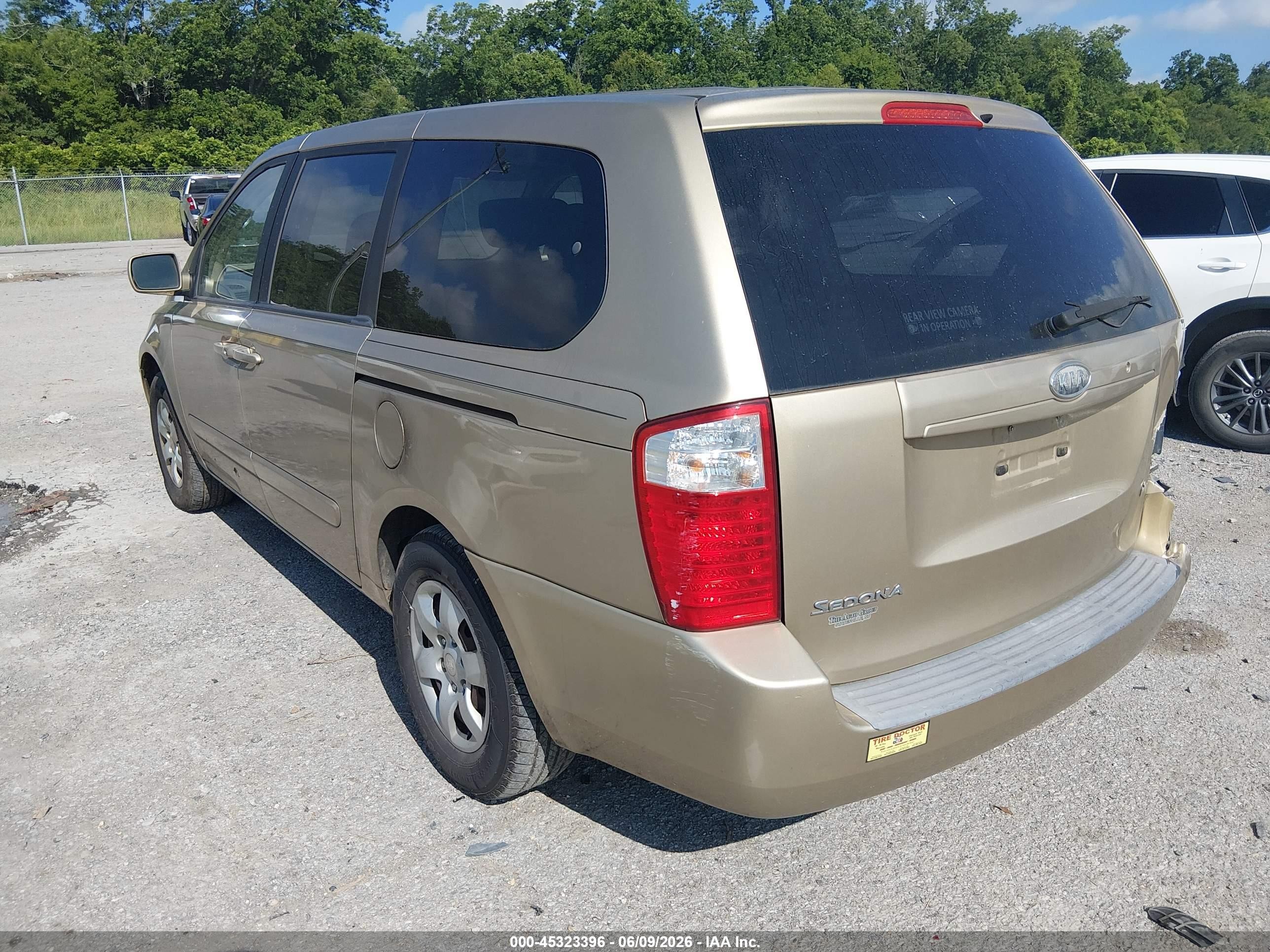 2006 Kia Sedona Ex/lx Champagne vin: KNDMB233166051705