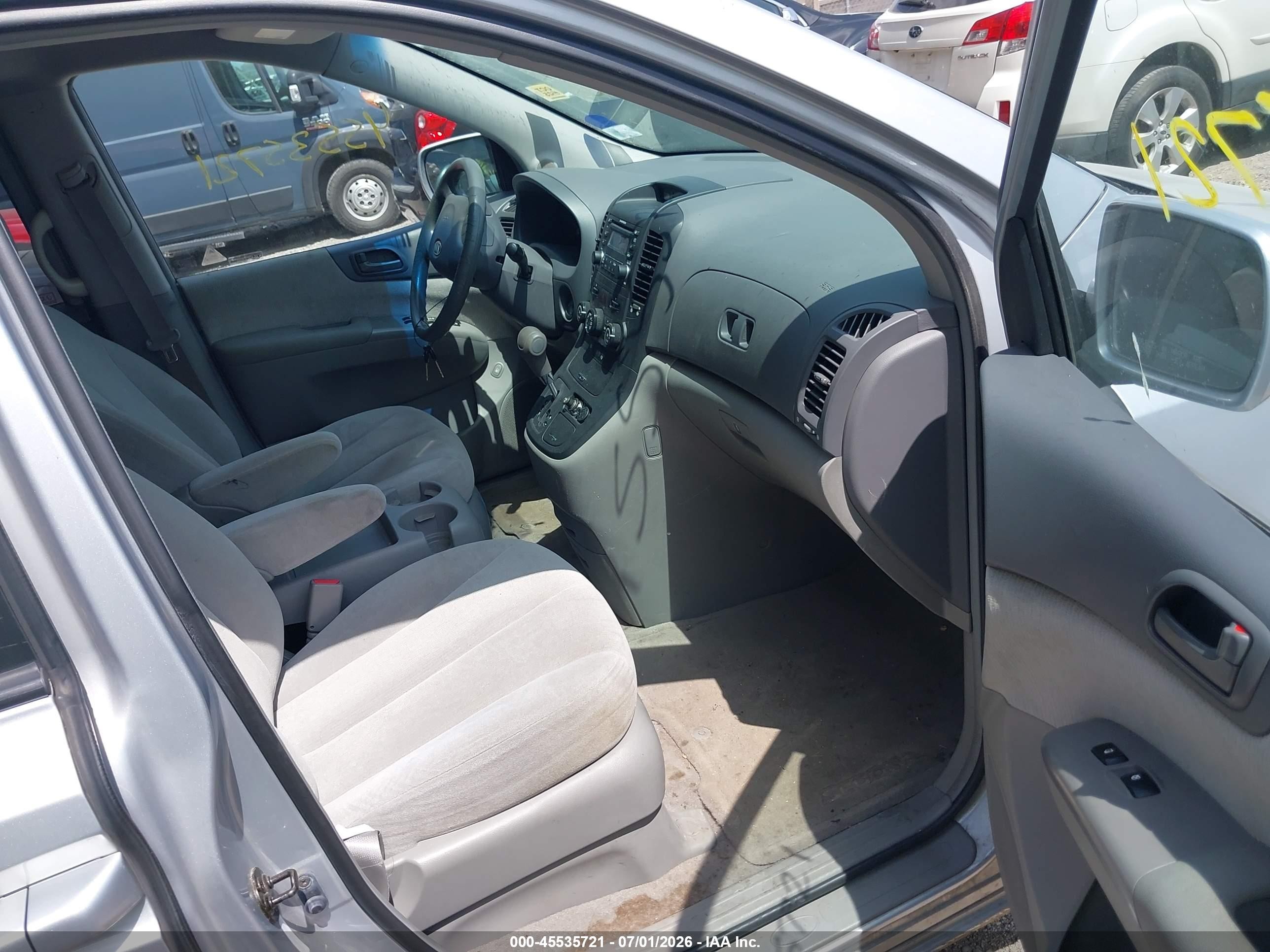 2006 Kia Sedona Ex/lx Silver vin: KNDMB233166059061