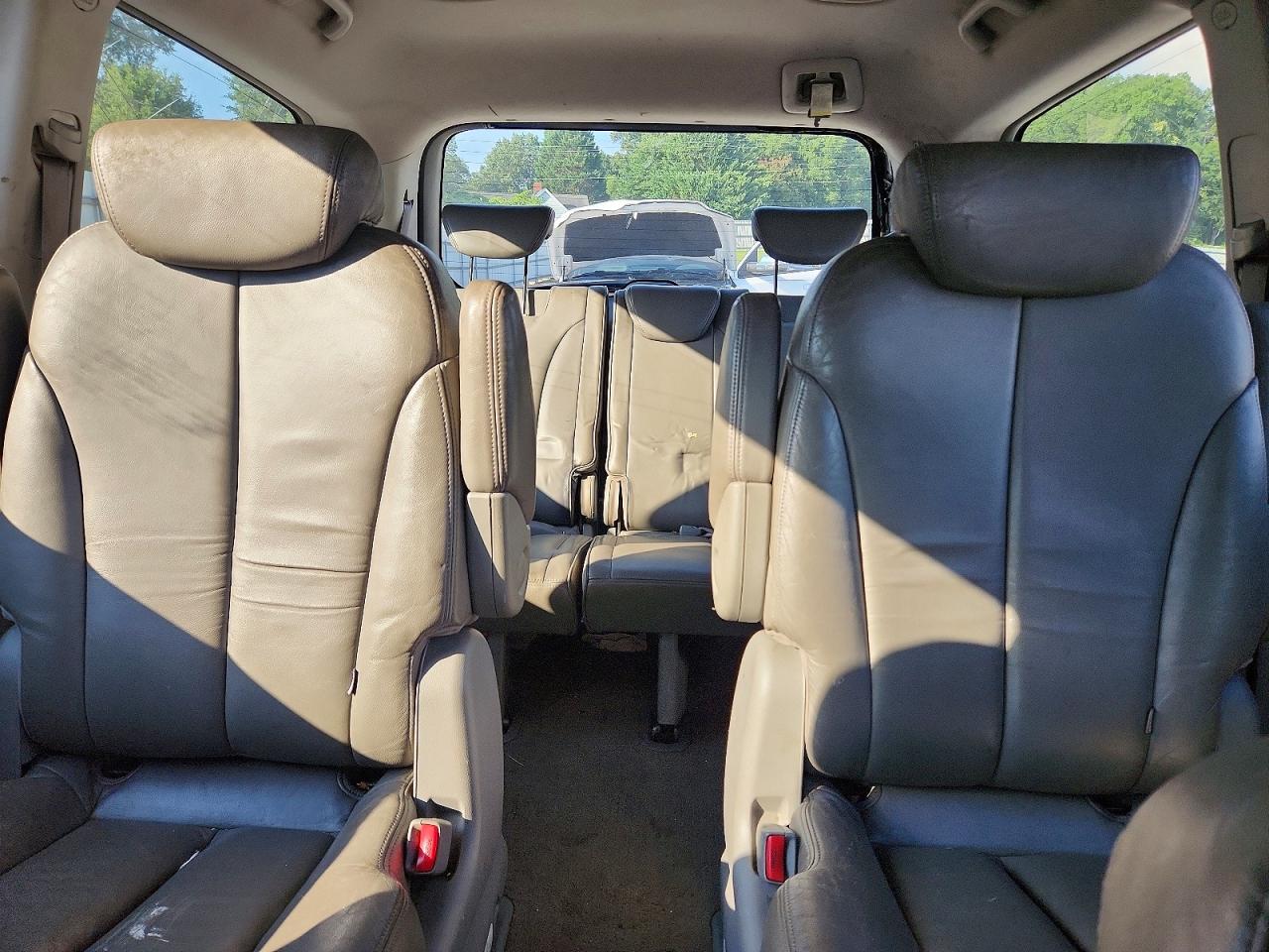 2006 Kia Sedona Lx Silver vin: KNDMB233166081593