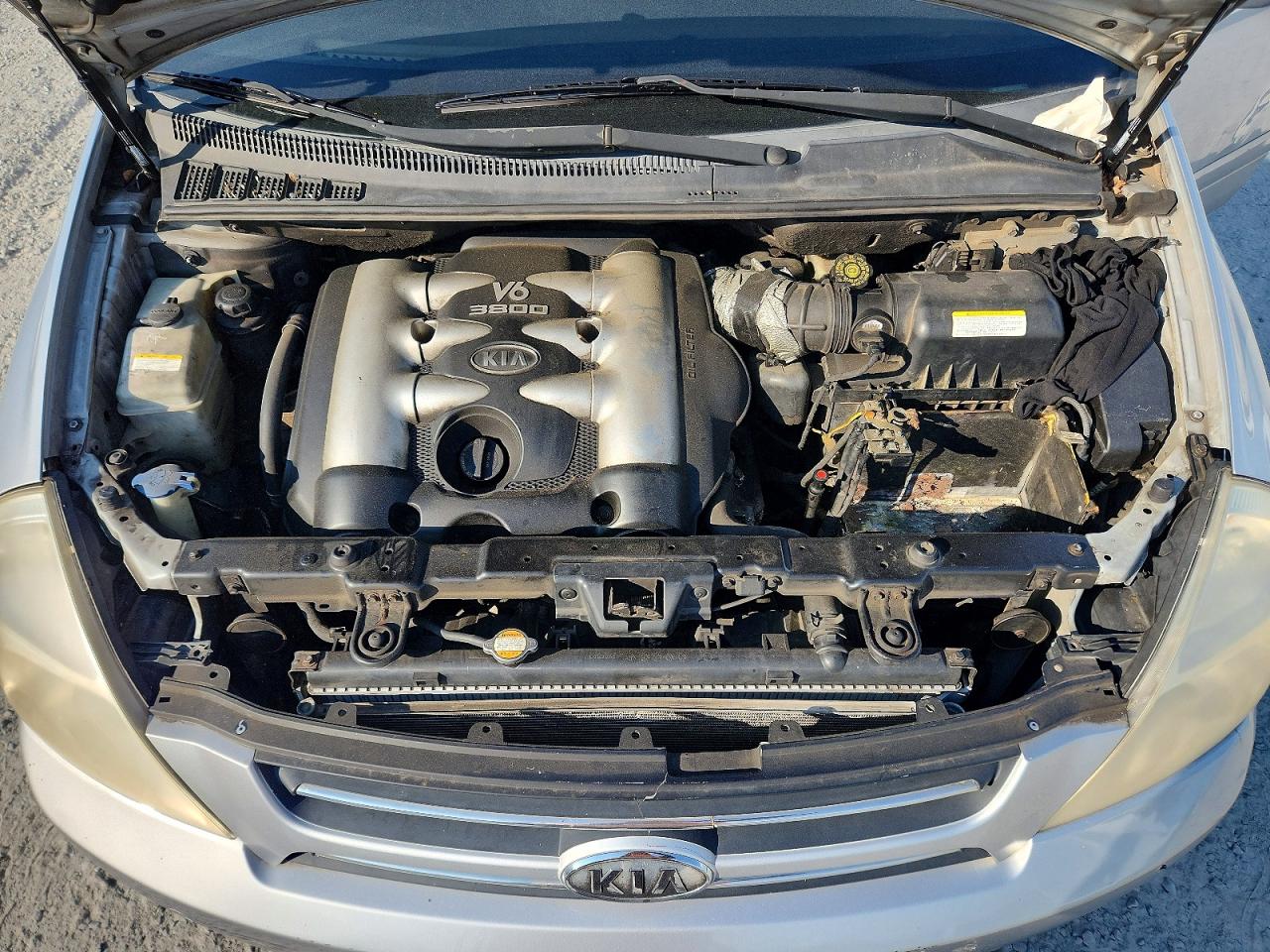 2006 Kia Sedona Lx Silver vin: KNDMB233166081593
