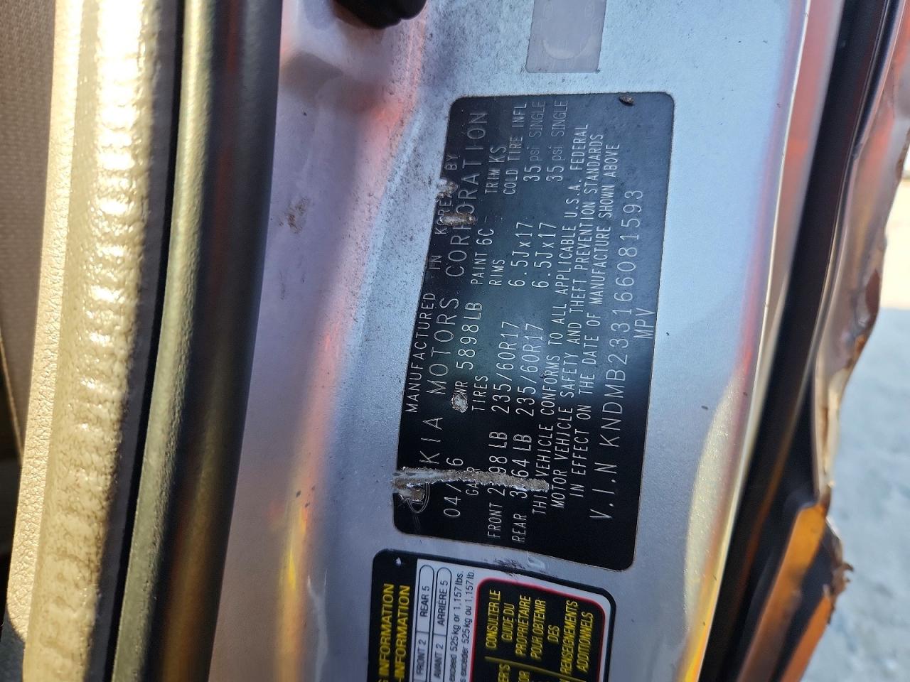 2006 Kia Sedona Lx Silver vin: KNDMB233166081593
