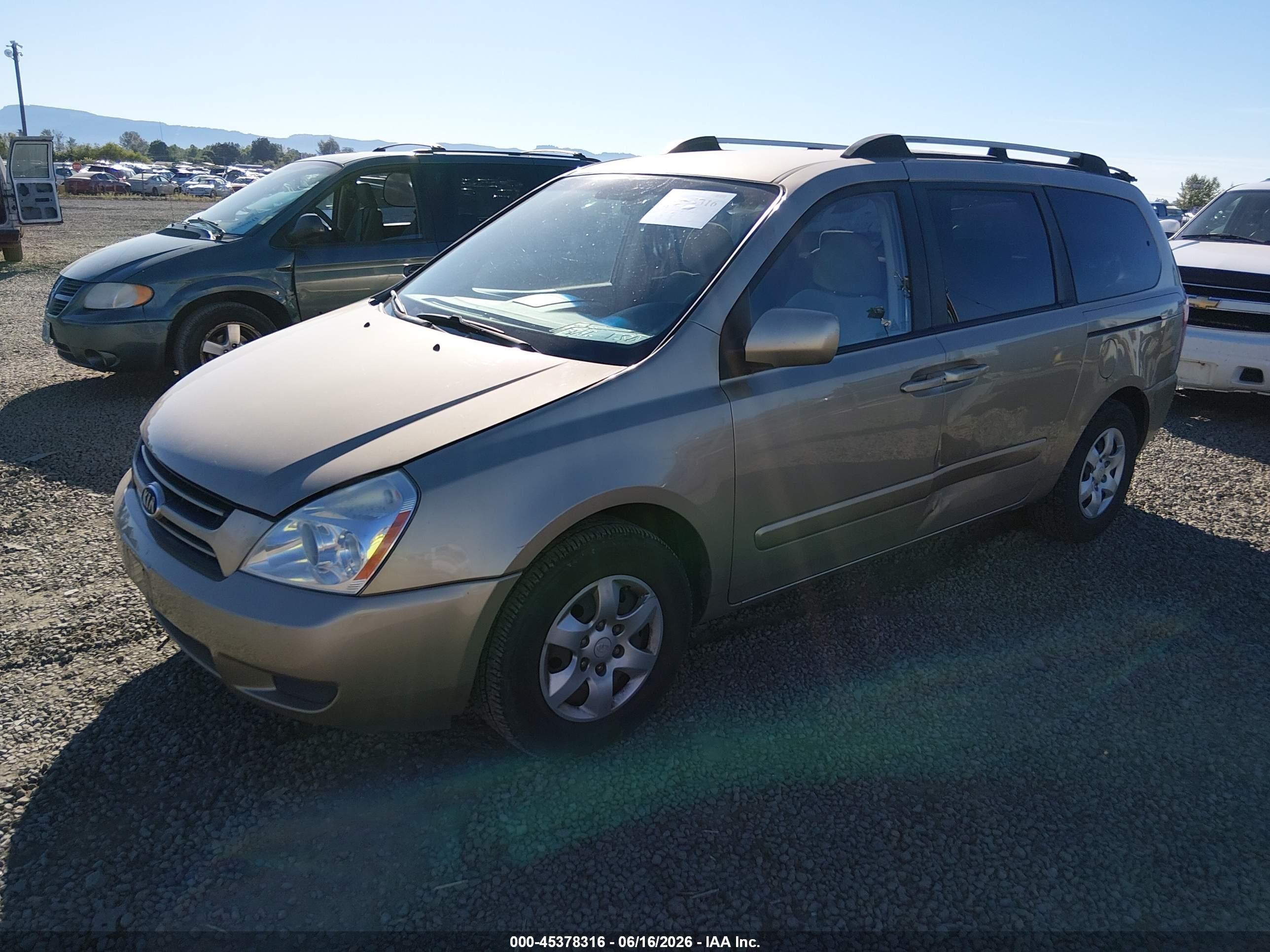 2007 Kia Sedona Lx Gold vin: KNDMB233176154267
