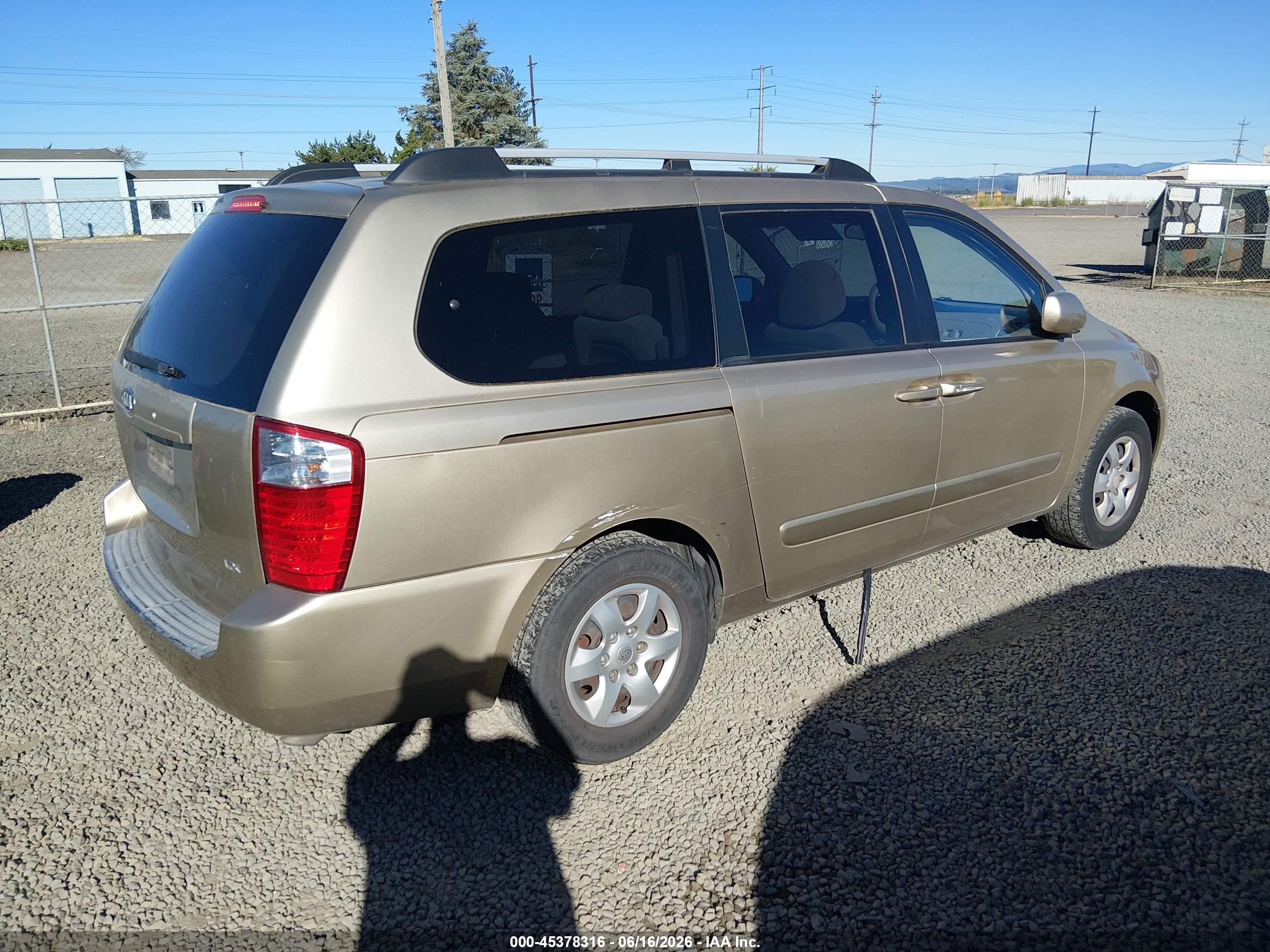 2007 Kia Sedona Lx Gold vin: KNDMB233176154267