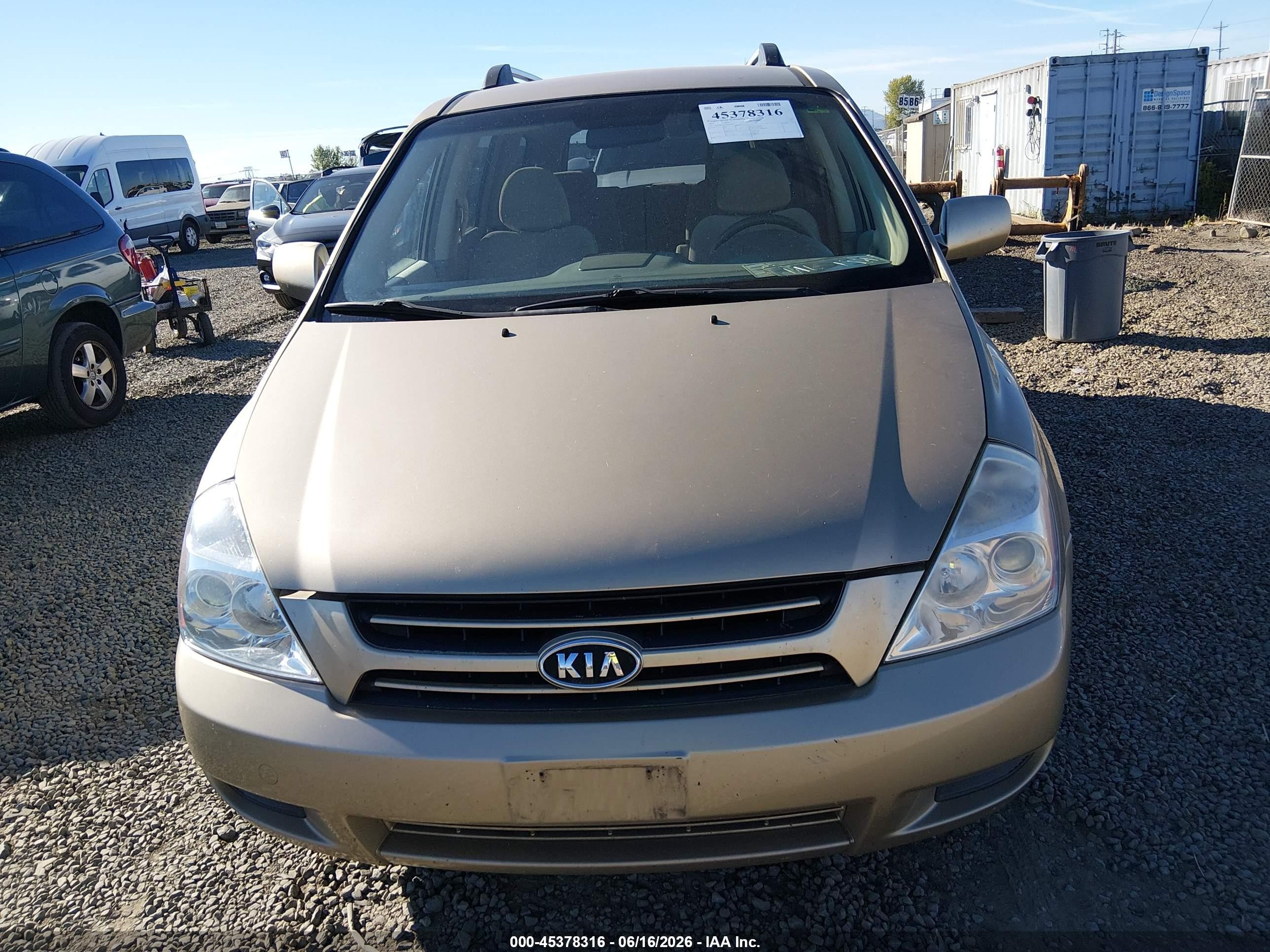 2007 Kia Sedona Lx Gold vin: KNDMB233176154267