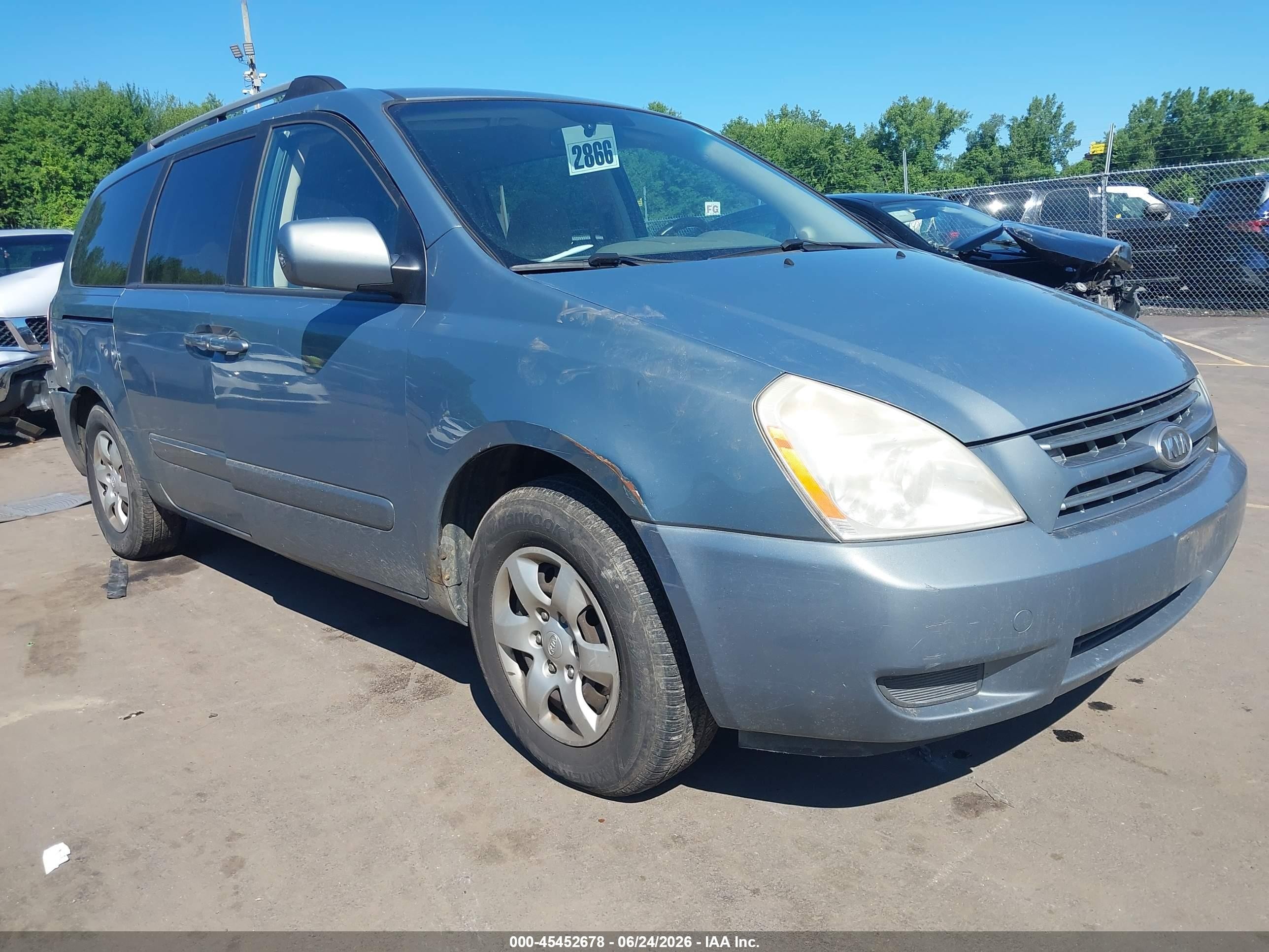 2008 Kia Sedona Lx Синий vin: KNDMB233186211553