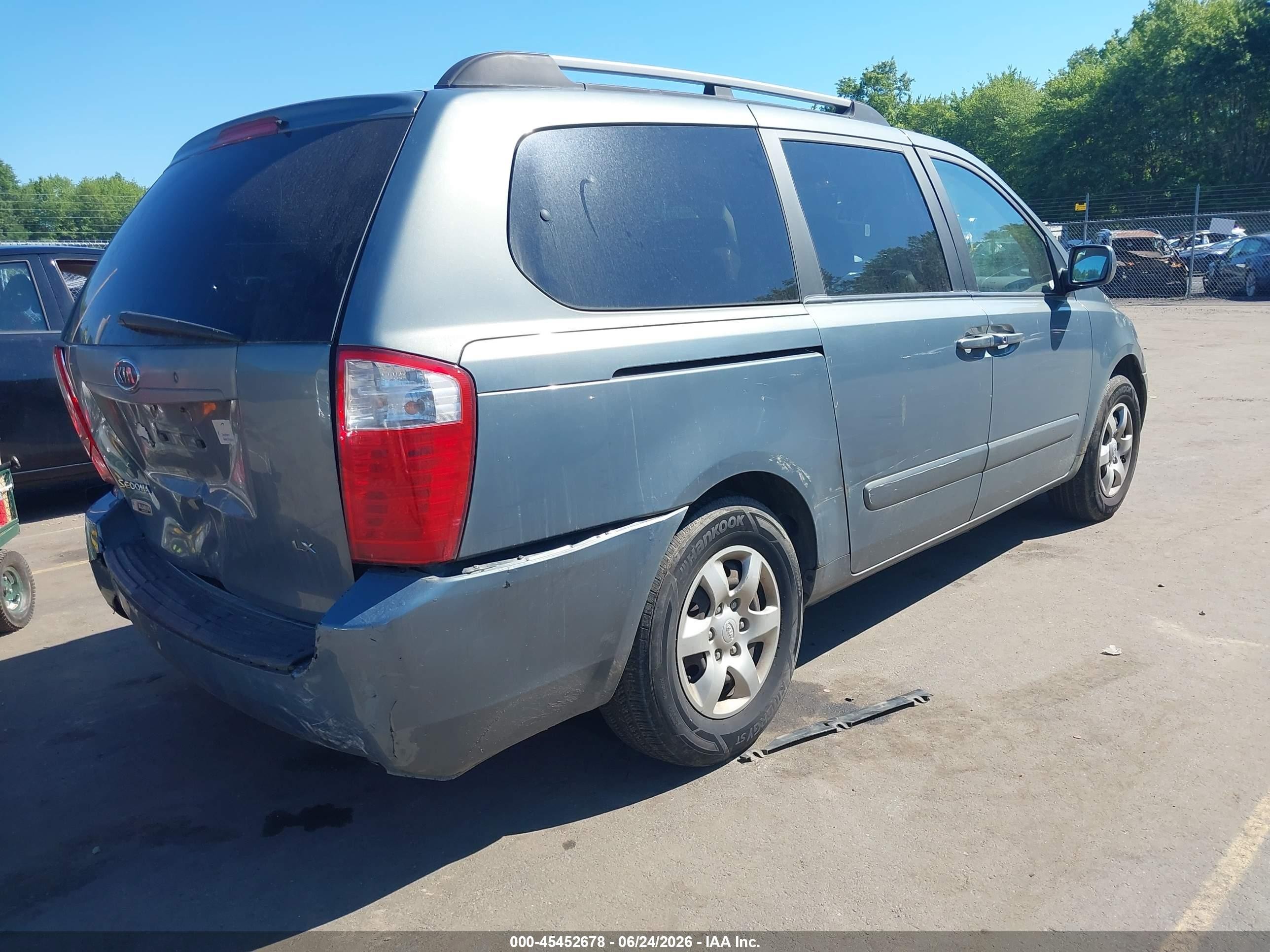 2008 Kia Sedona Lx Синий vin: KNDMB233186211553