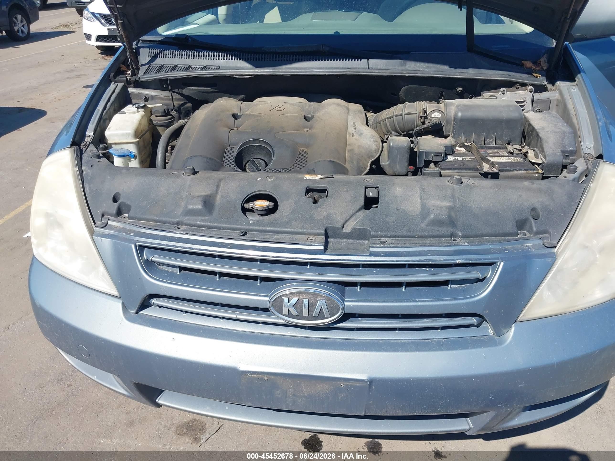 2008 Kia Sedona Lx Синий vin: KNDMB233186211553