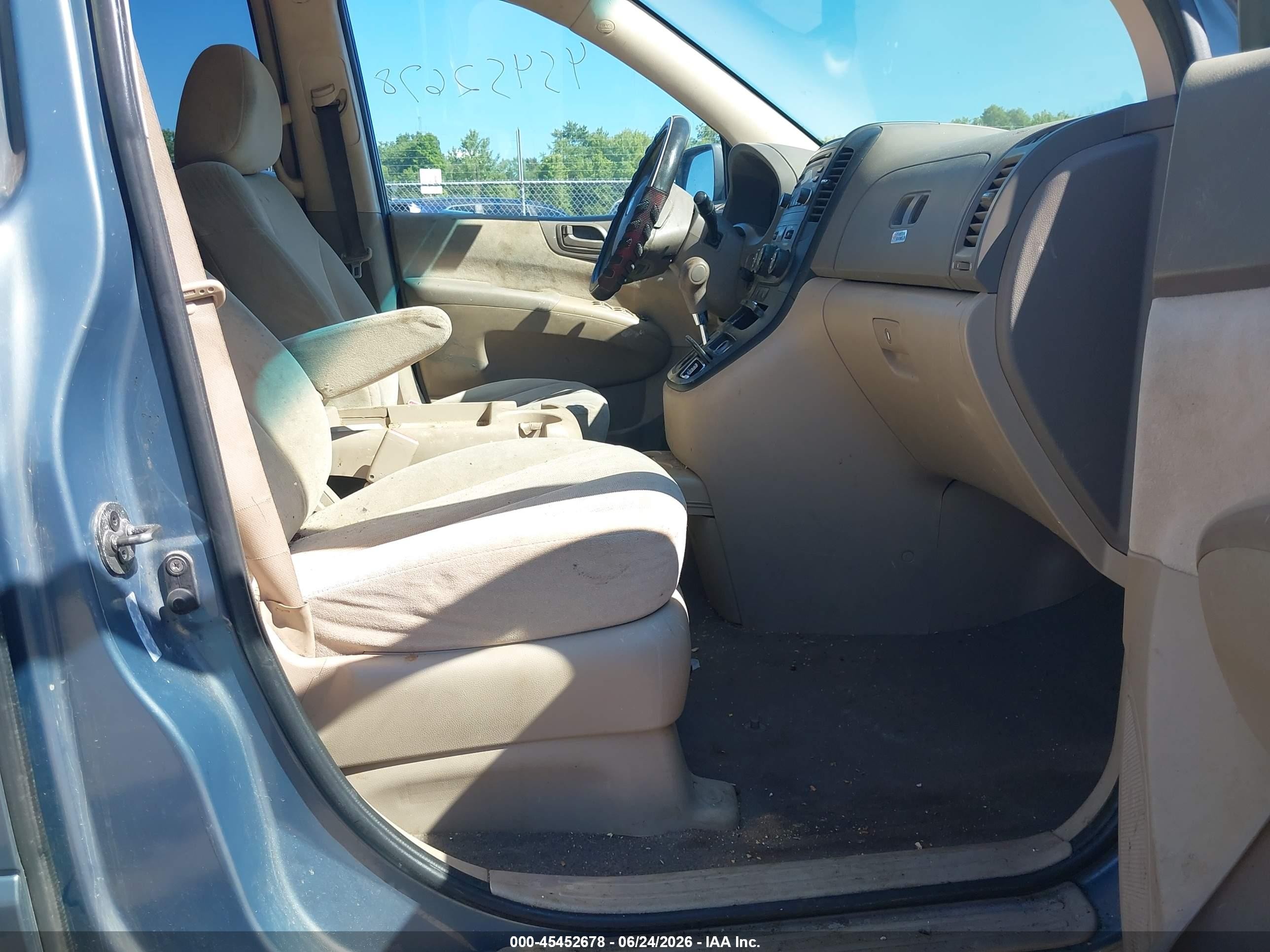 2008 Kia Sedona Lx Синий vin: KNDMB233186211553