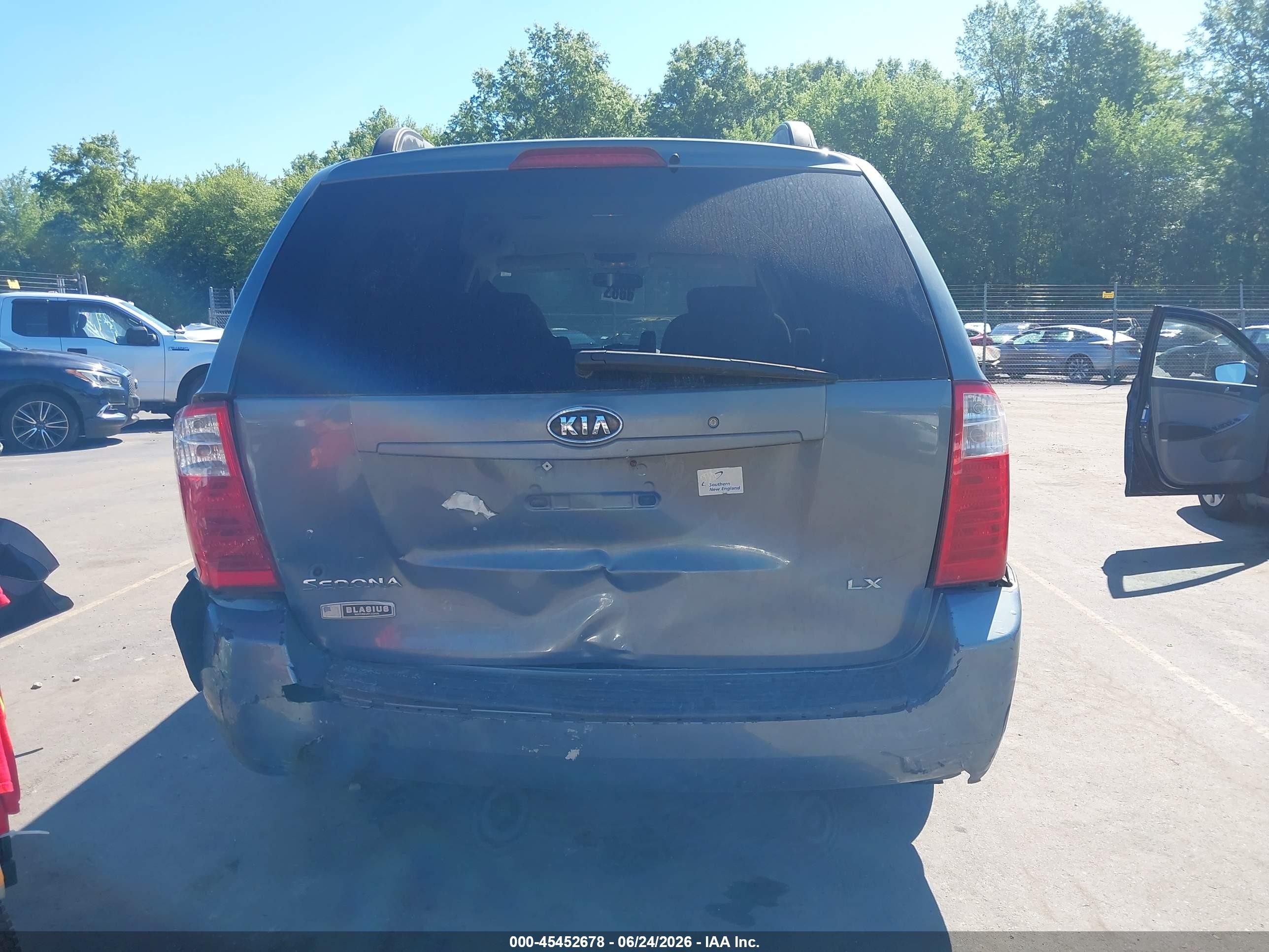 2008 Kia Sedona Lx Синий vin: KNDMB233186211553