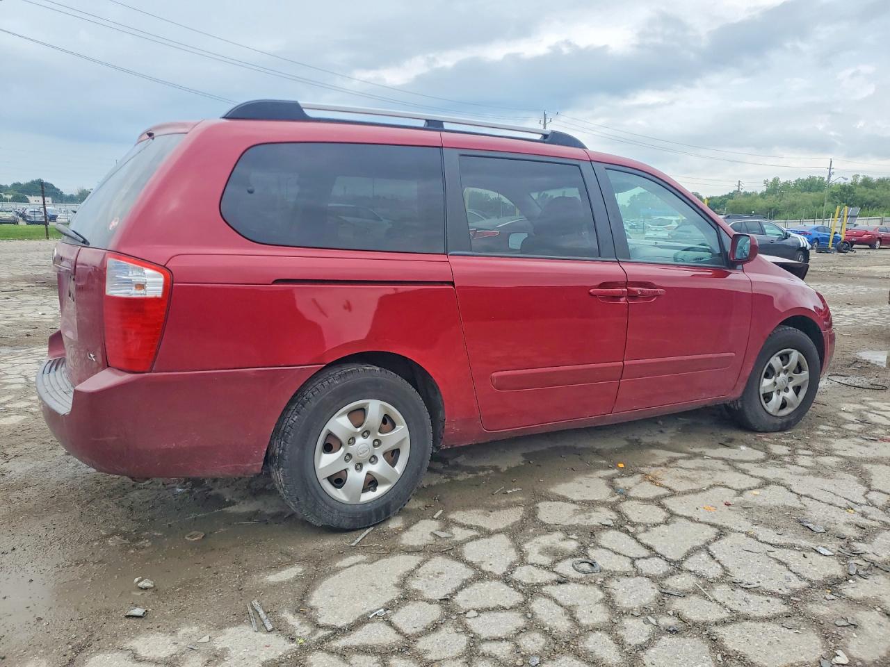 2008 Kia Sedona Lx Red vin: KNDMB233186249199