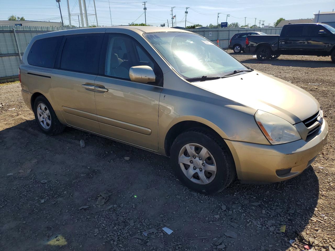 2006 Kia Sedona Lx Gold vin: KNDMB233266034220