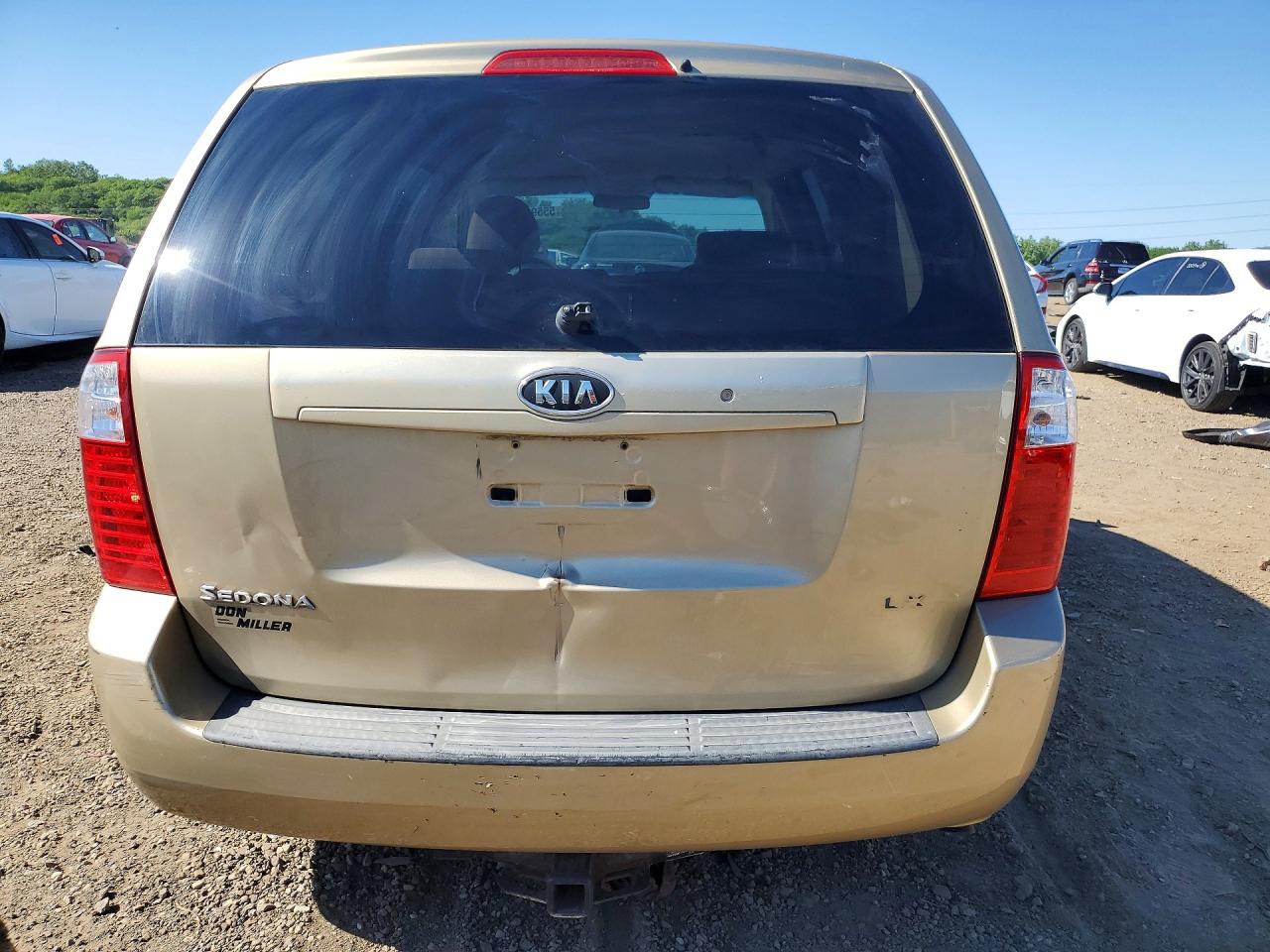 2006 Kia Sedona Lx Gold vin: KNDMB233266034220