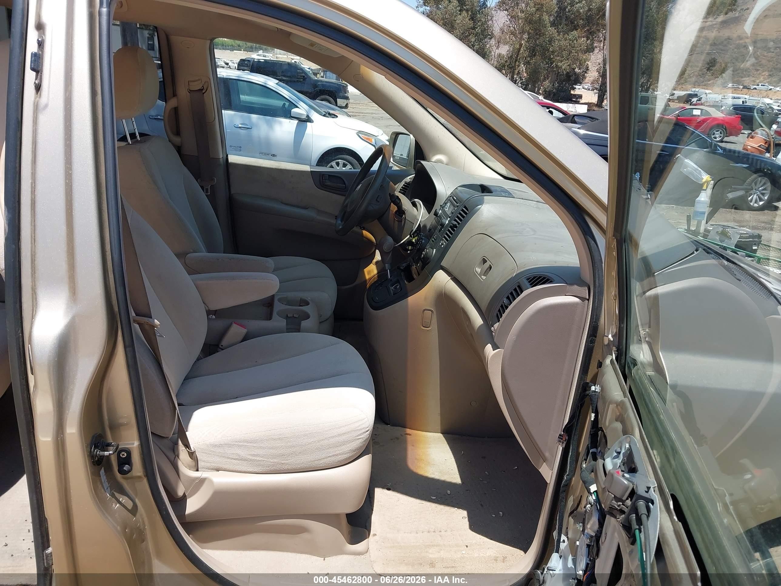 2007 Kia Sedona Lx Champagne vin: KNDMB233276109130