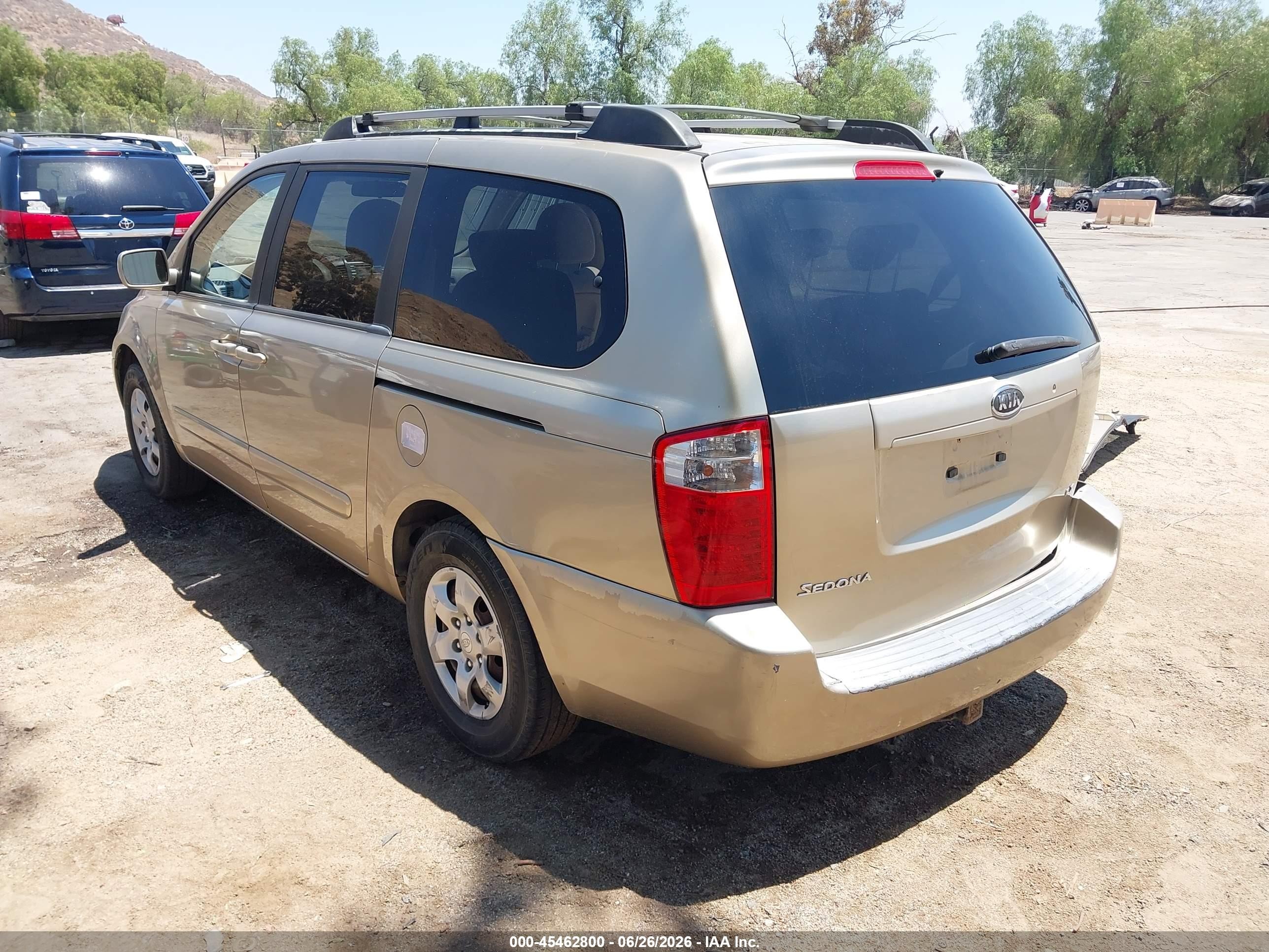 2007 Kia Sedona Lx Champagne vin: KNDMB233276109130