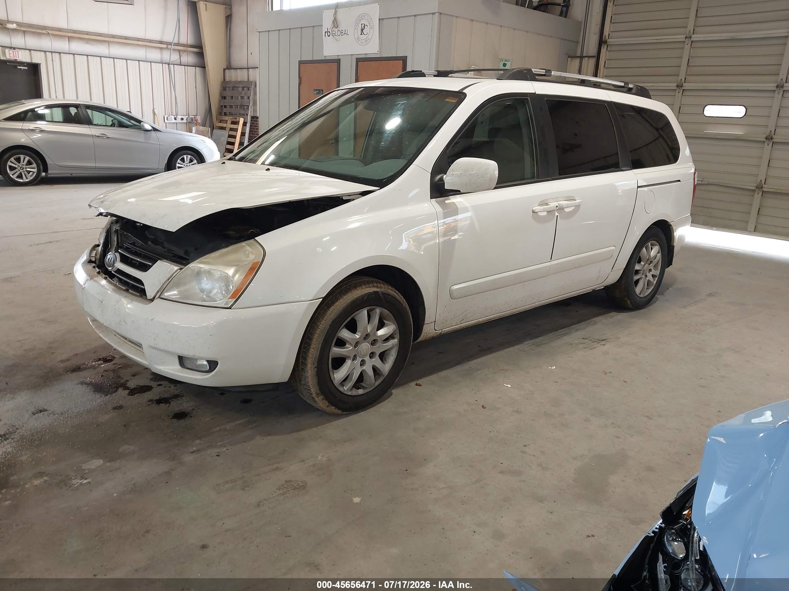 2007 Kia Sedona Ex White vin: KNDMB233276149286