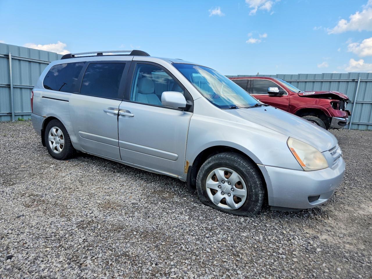 2008 Kia Sedona Lx Silver vin: KNDMB233286196318