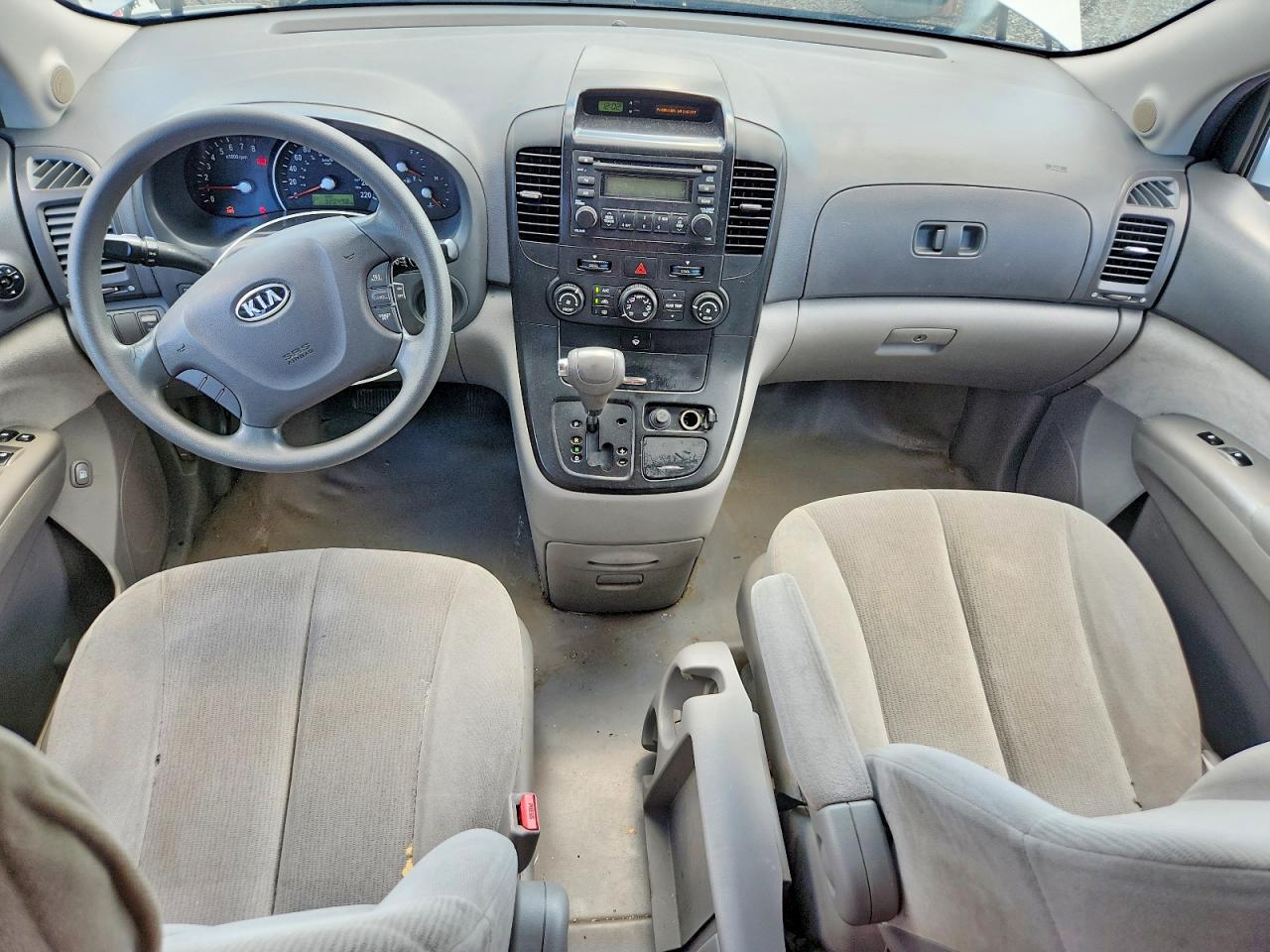 2008 Kia Sedona Lx Silver vin: KNDMB233286196318