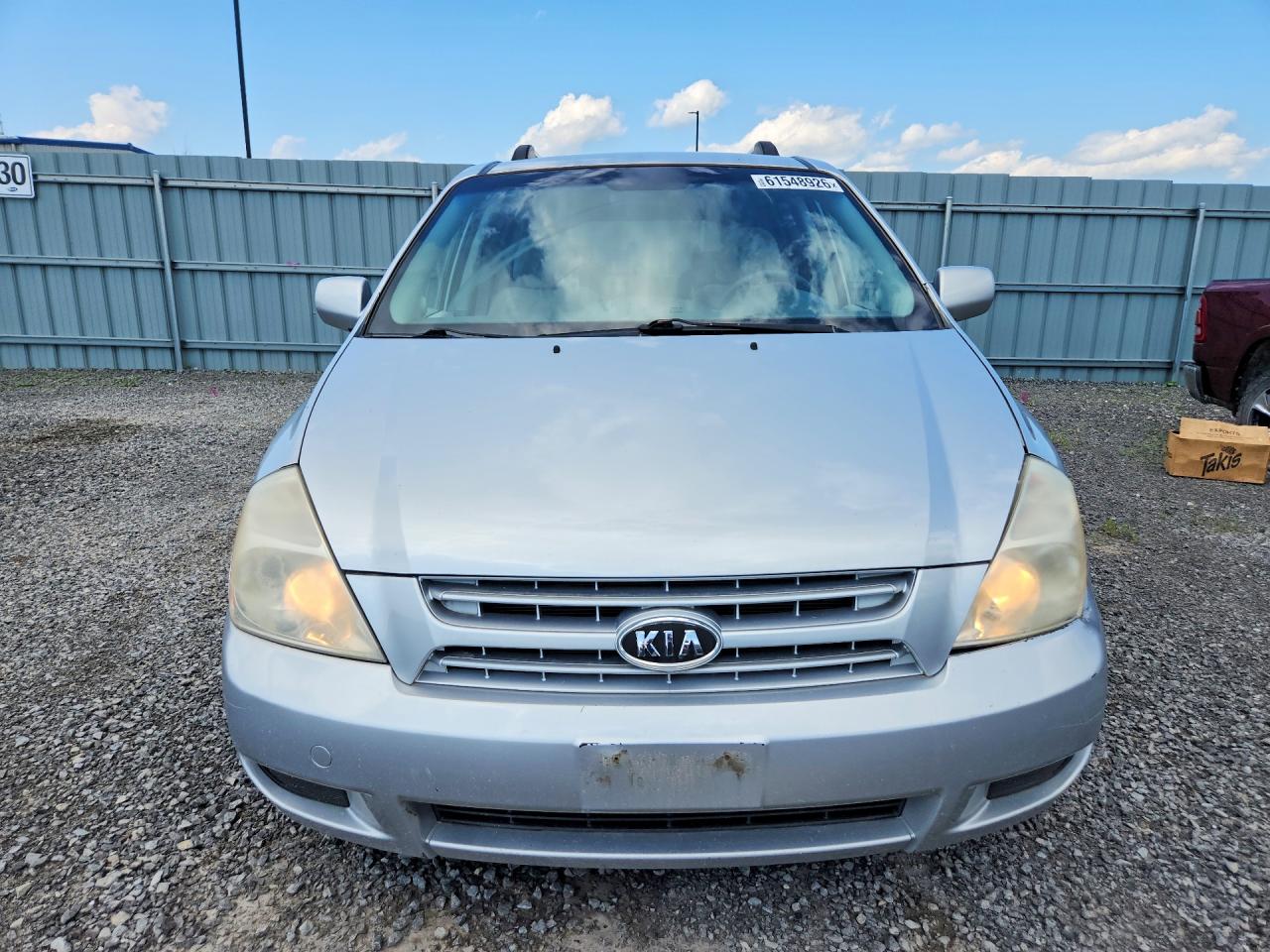 2008 Kia Sedona Lx Silver vin: KNDMB233286196318