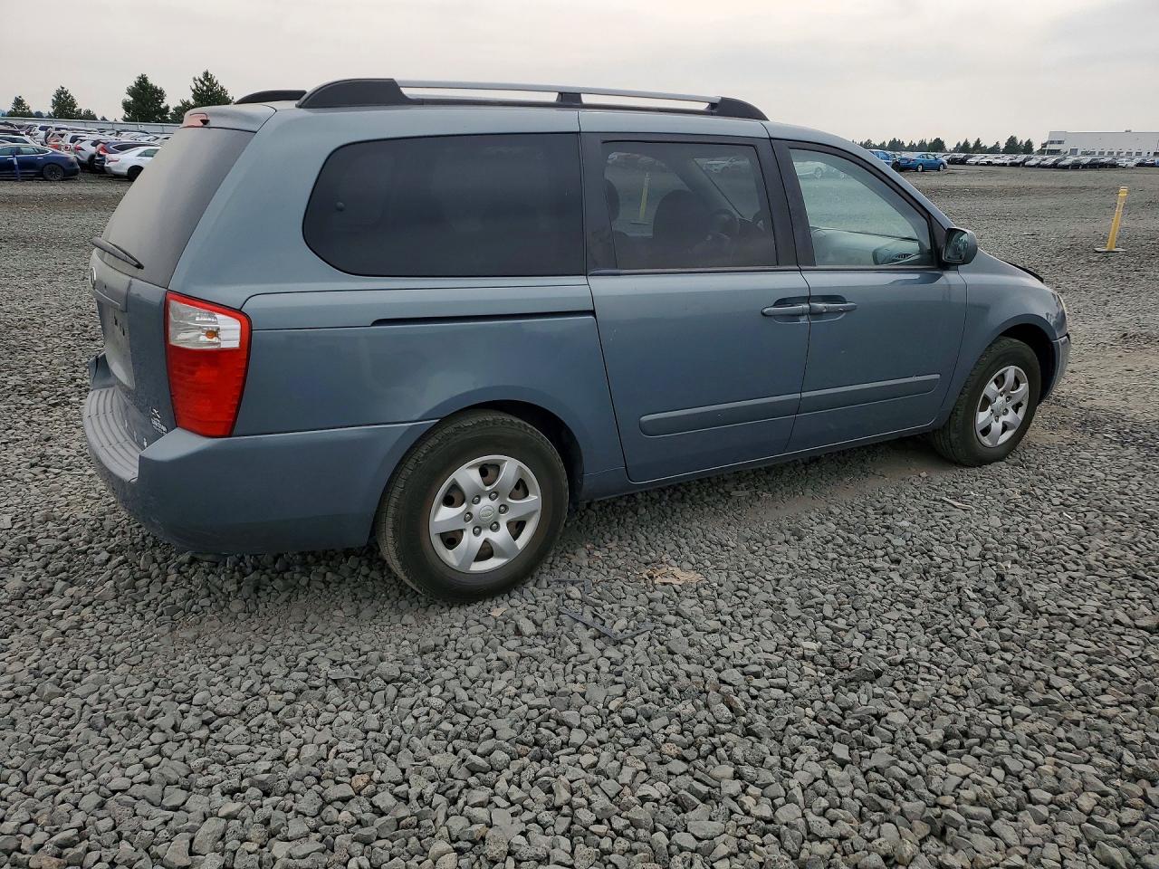 2008 Kia Sedona Lx Синий vin: KNDMB233286196643