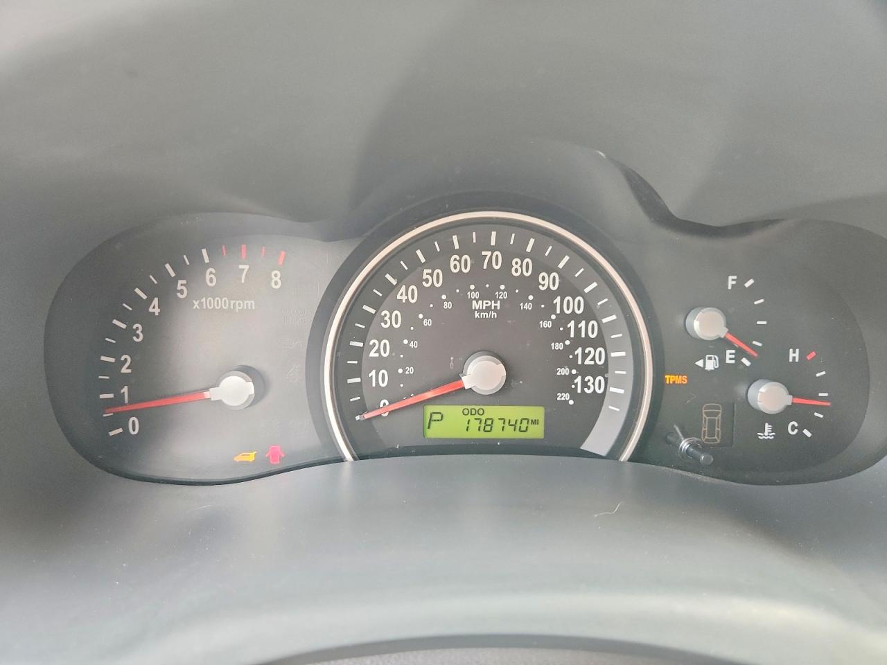 2008 Kia Sedona Lx Maroon vin: KNDMB233286197744