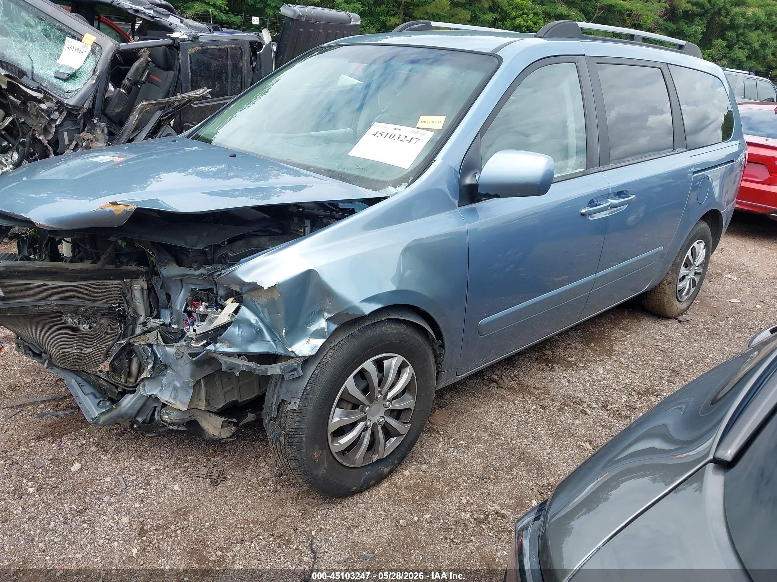 2008 Kia Sedona Lx Light Blue vin: KNDMB233286225638