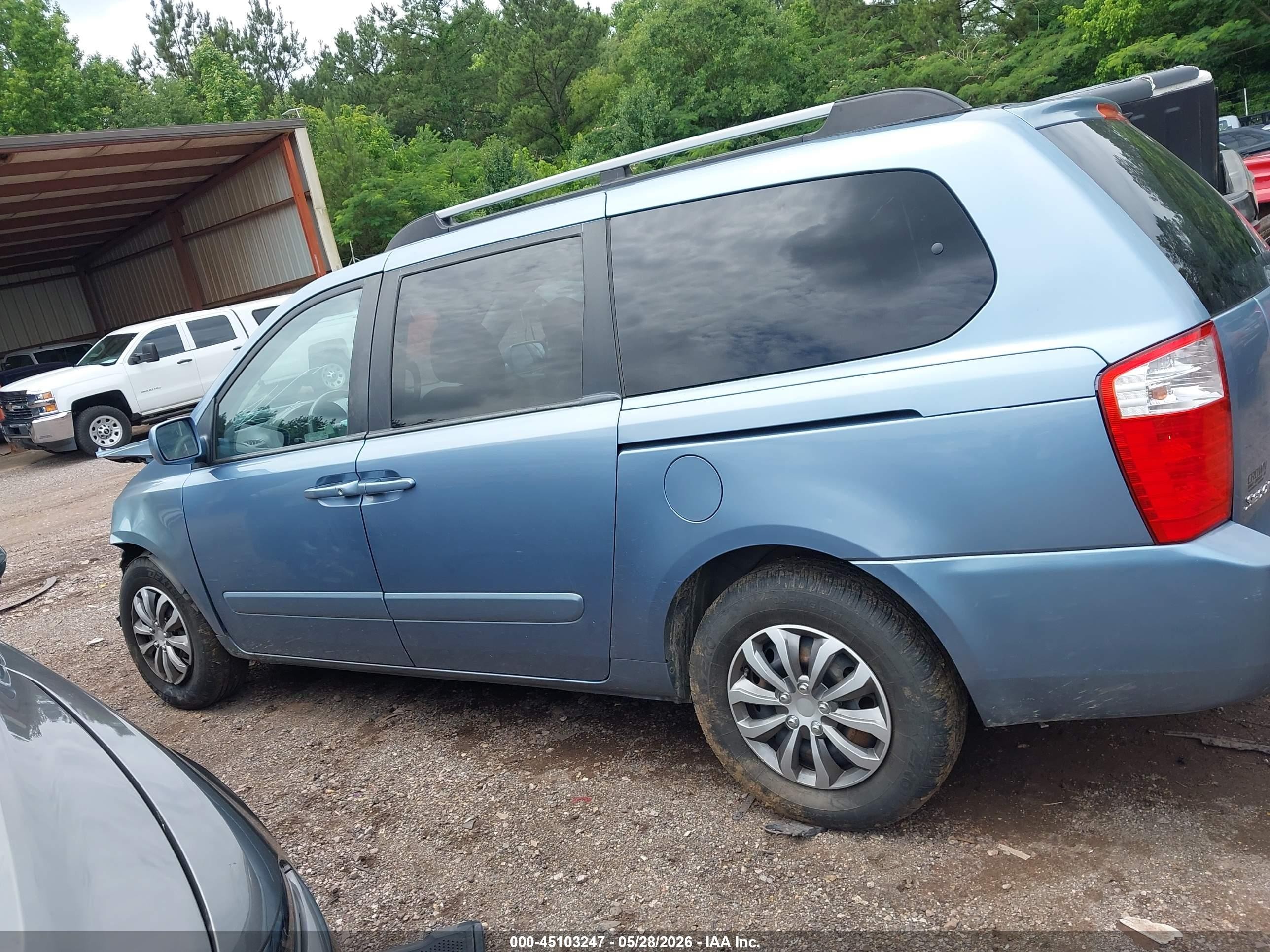 2008 Kia Sedona Lx Light Blue vin: KNDMB233286225638