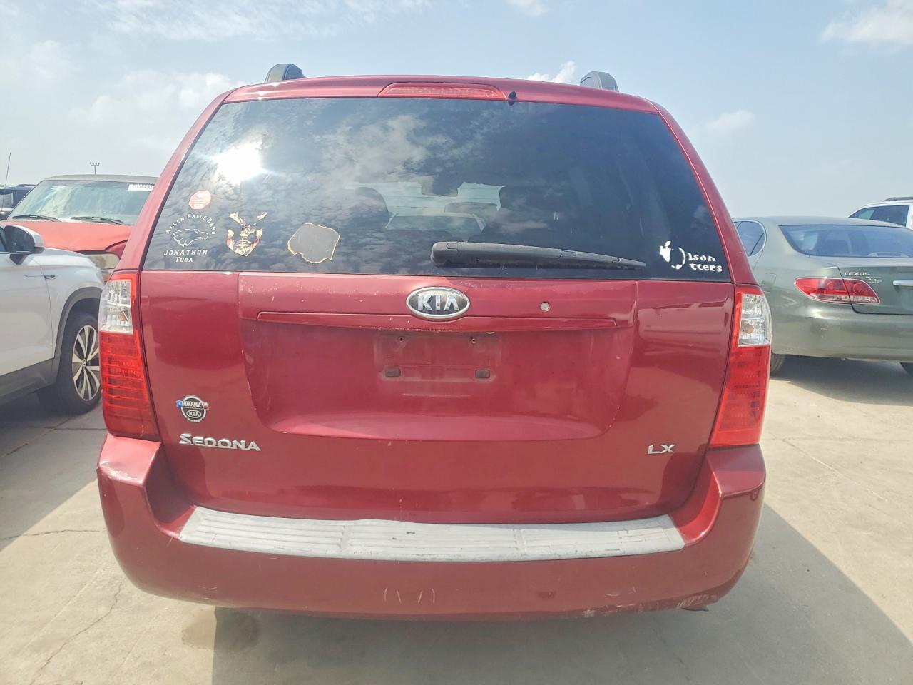 2008 Kia Sedona Lx Бордовый vin: KNDMB233286226210
