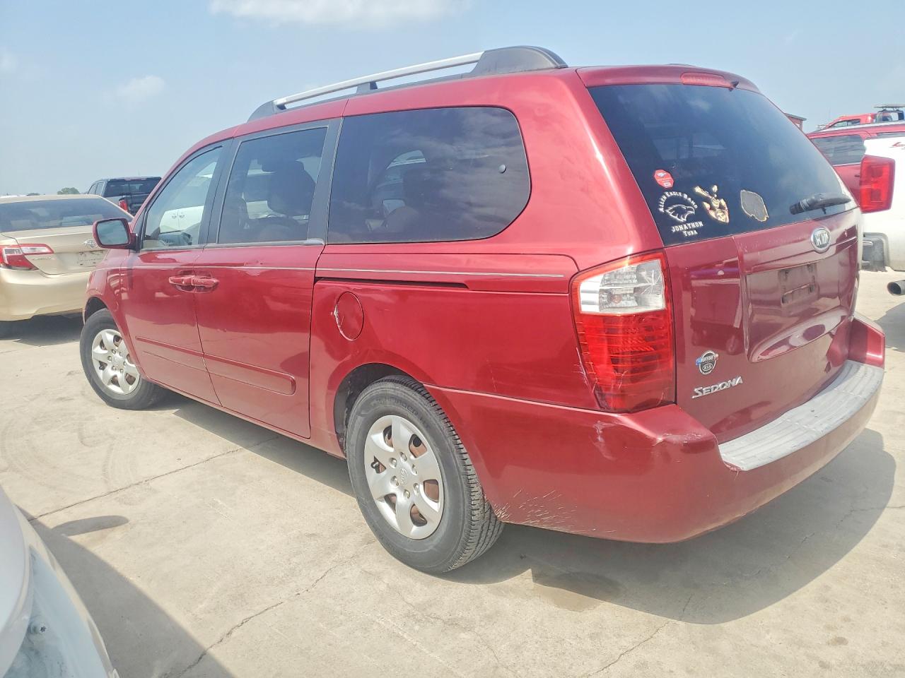 2008 Kia Sedona Lx Бордовый vin: KNDMB233286226210