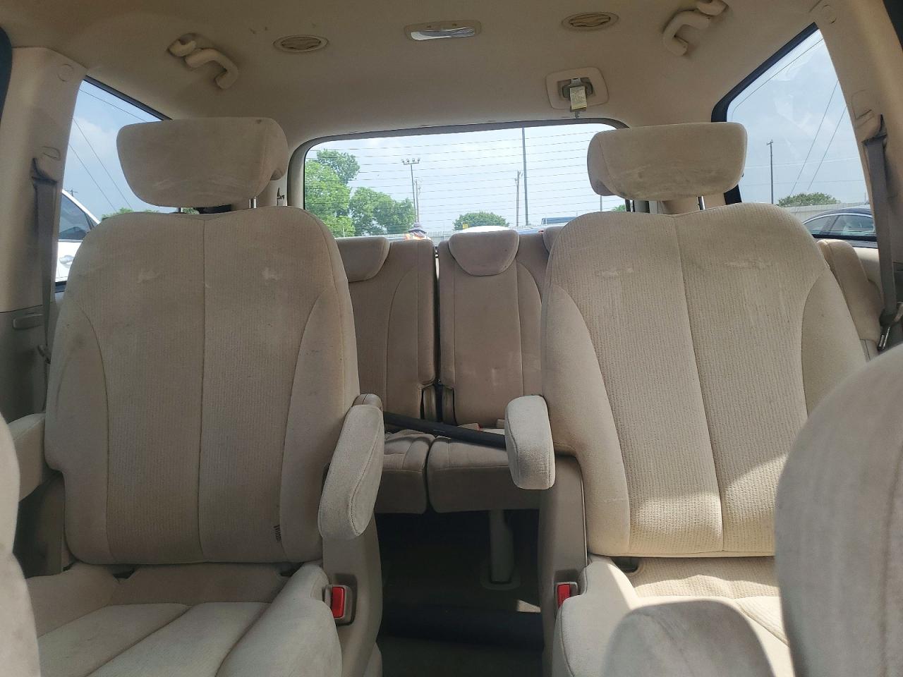 2008 Kia Sedona Lx Бордовый vin: KNDMB233286226210